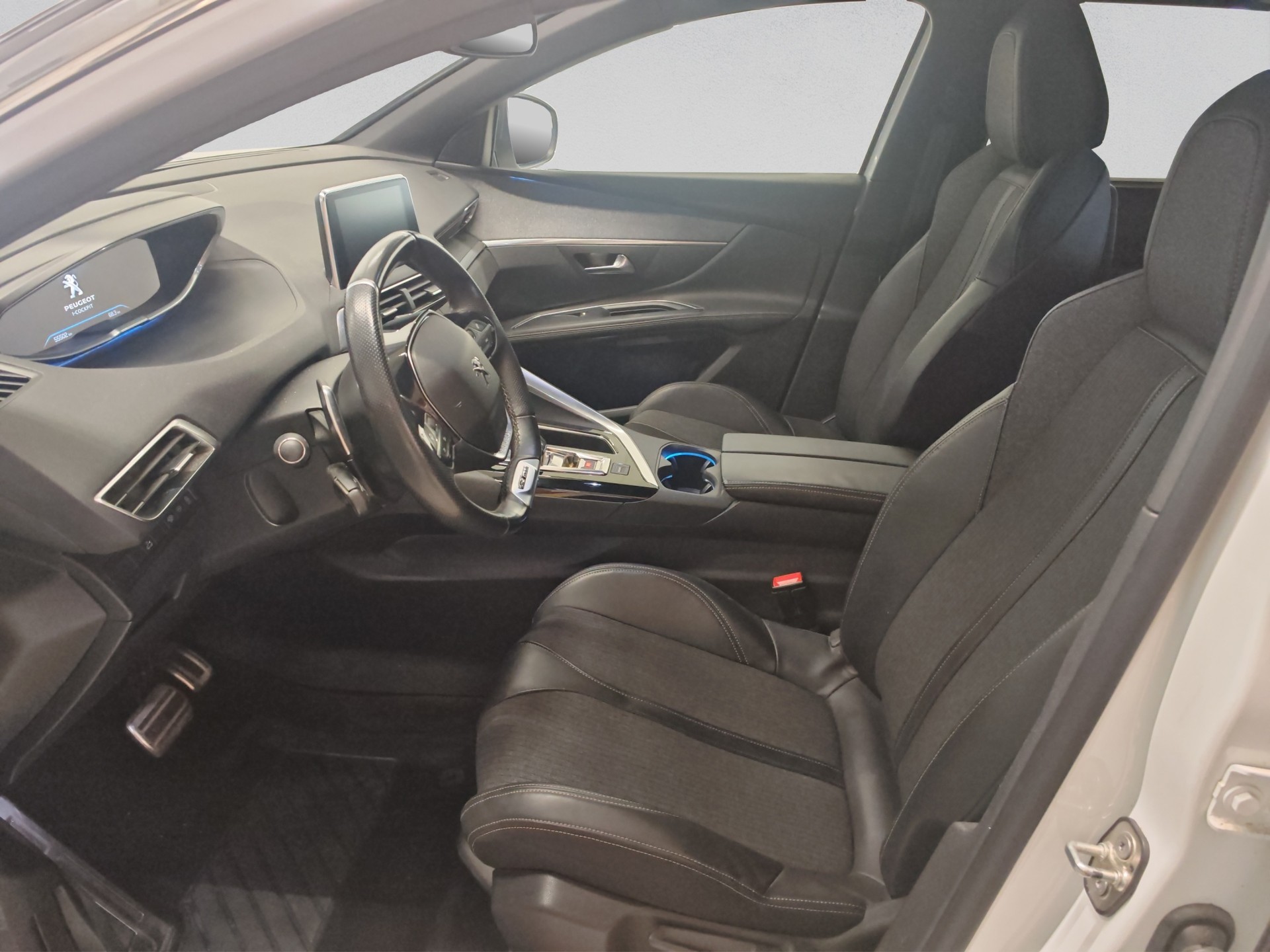 PEUGEOT 5008 1.6 THP GT Line EAT-image-8