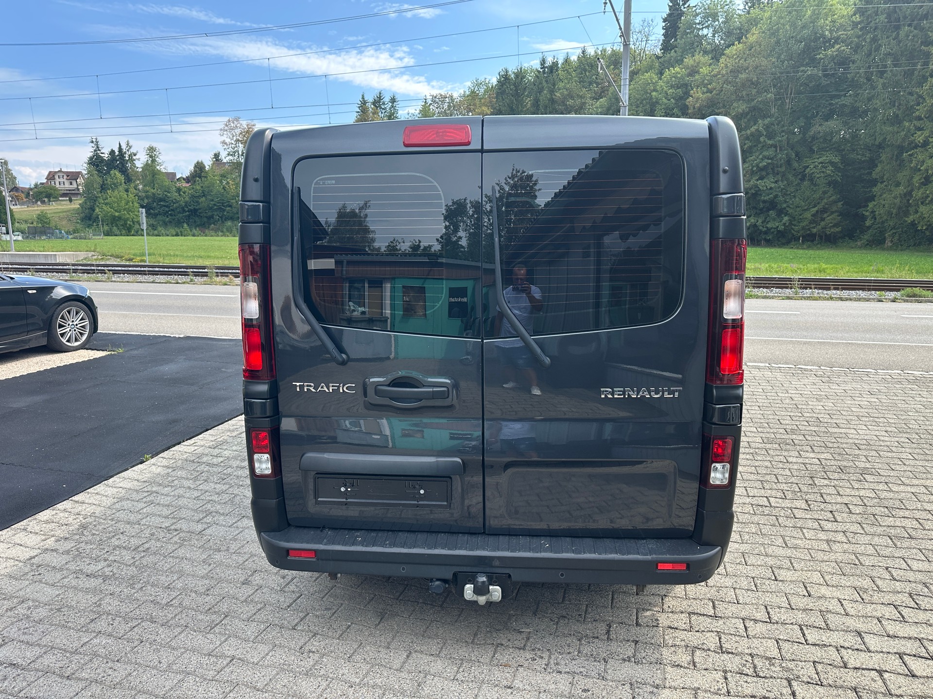 RENAULT Trafic 2.0 ENERGY dCi145 3.0t Business L1H1-image-7