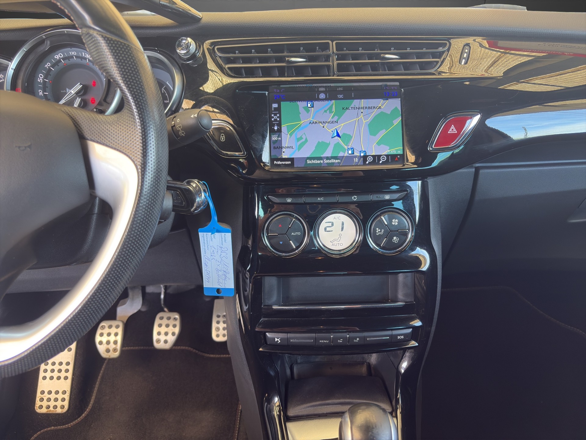 DS AUTOMOBILES 3 1.2 PureTech Performance Line-image-12