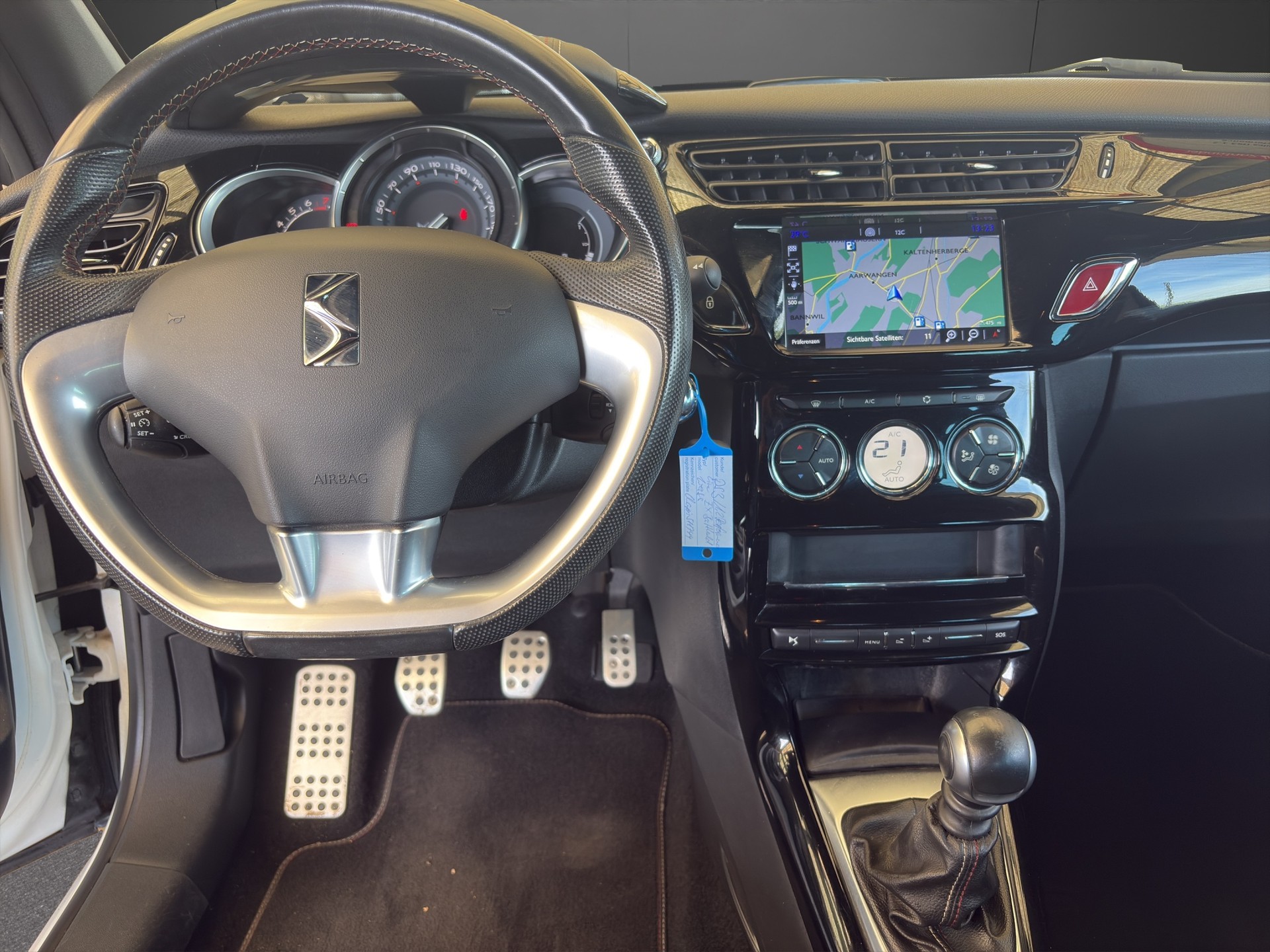 DS AUTOMOBILES 3 1.2 PureTech Performance Line-image-10