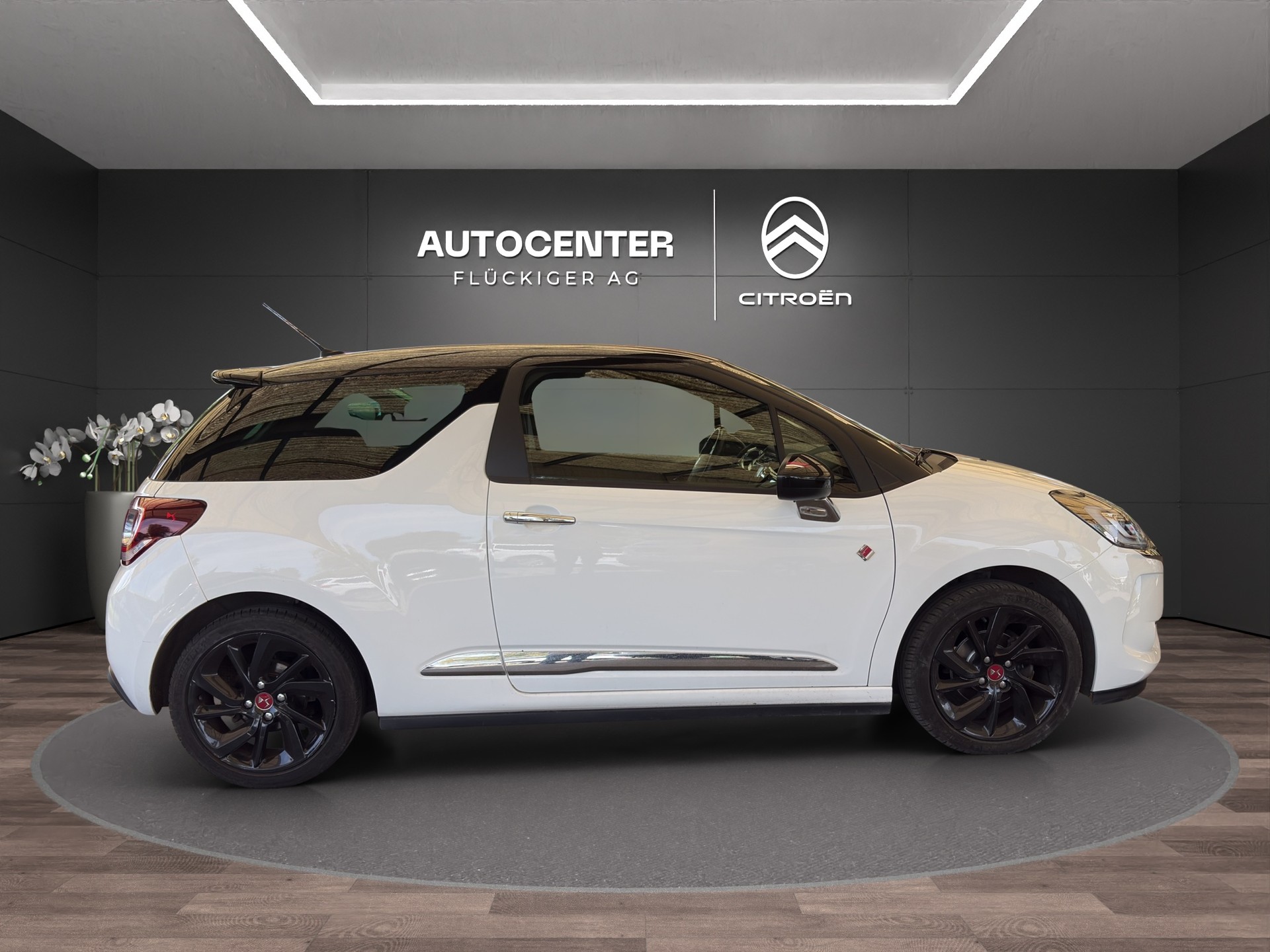 DS AUTOMOBILES 3 1.2 PureTech Performance Line-image-3