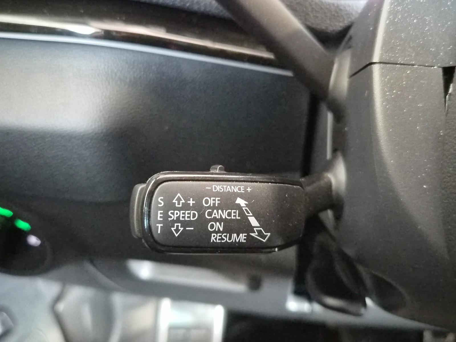 SKODA Karoq 1.5 TSI SportLine DSG-image-13