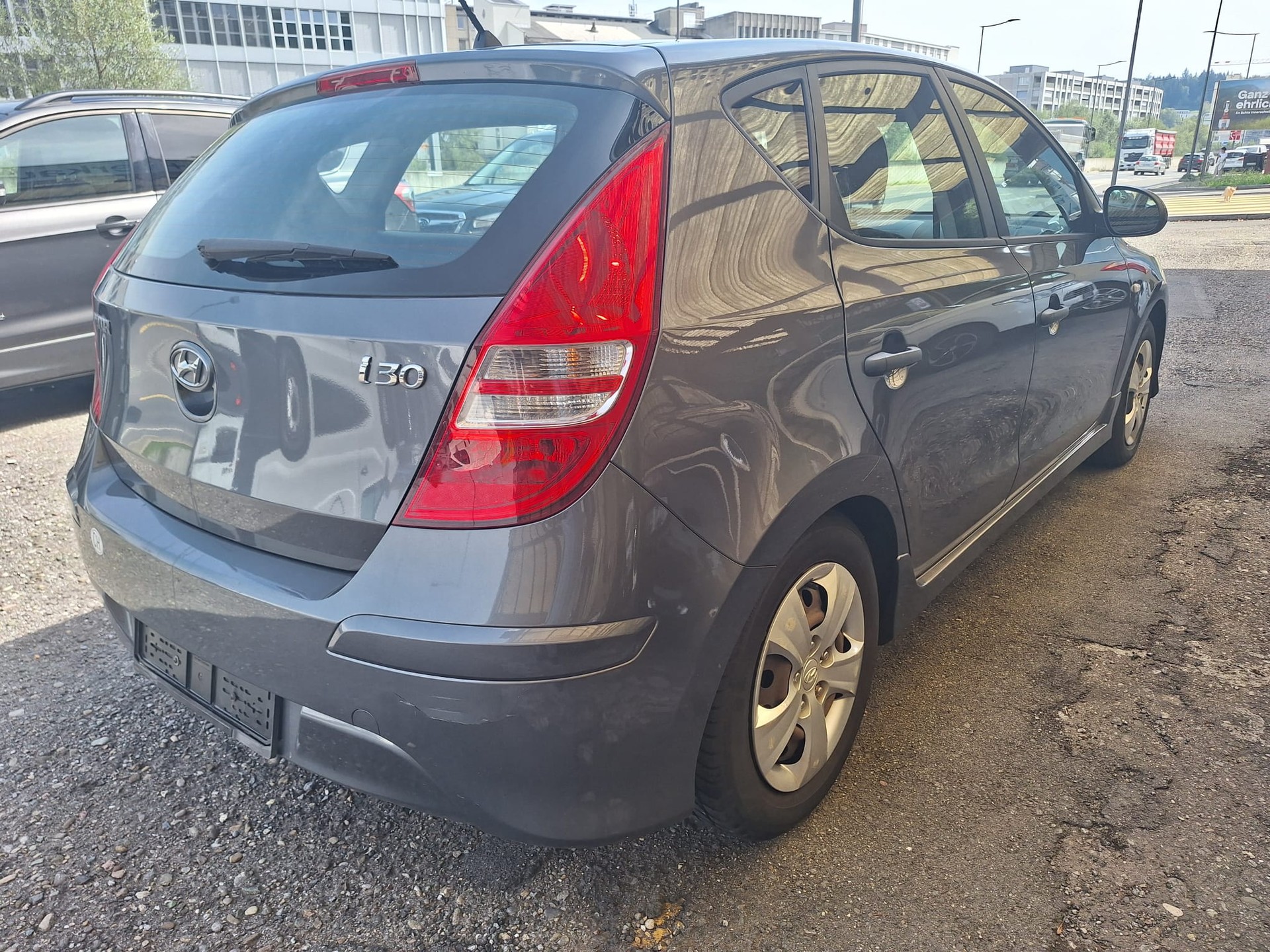 HYUNDAI i30 1.4 Comfort-image-4