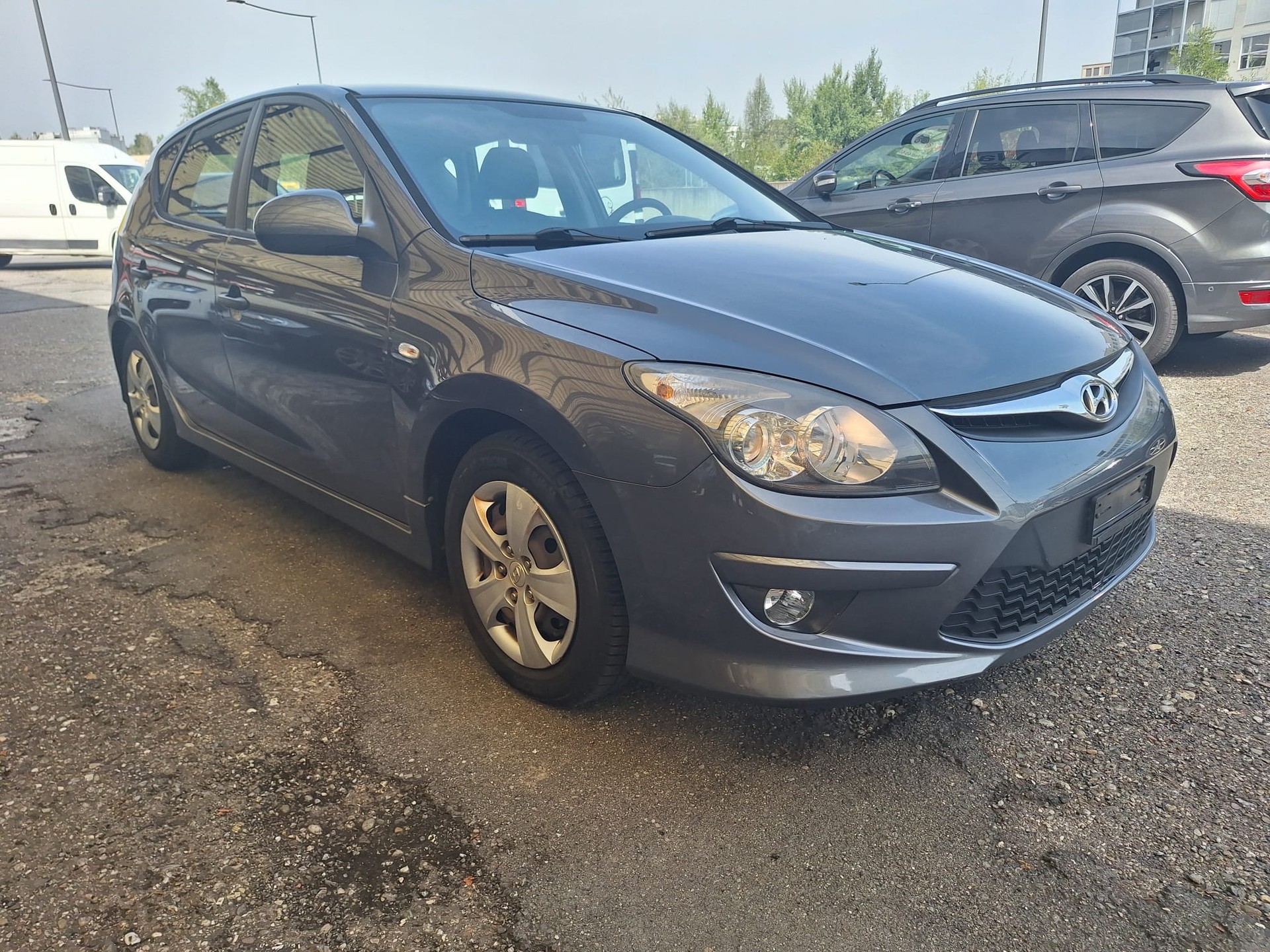 HYUNDAI i30 1.4 Comfort-image-1