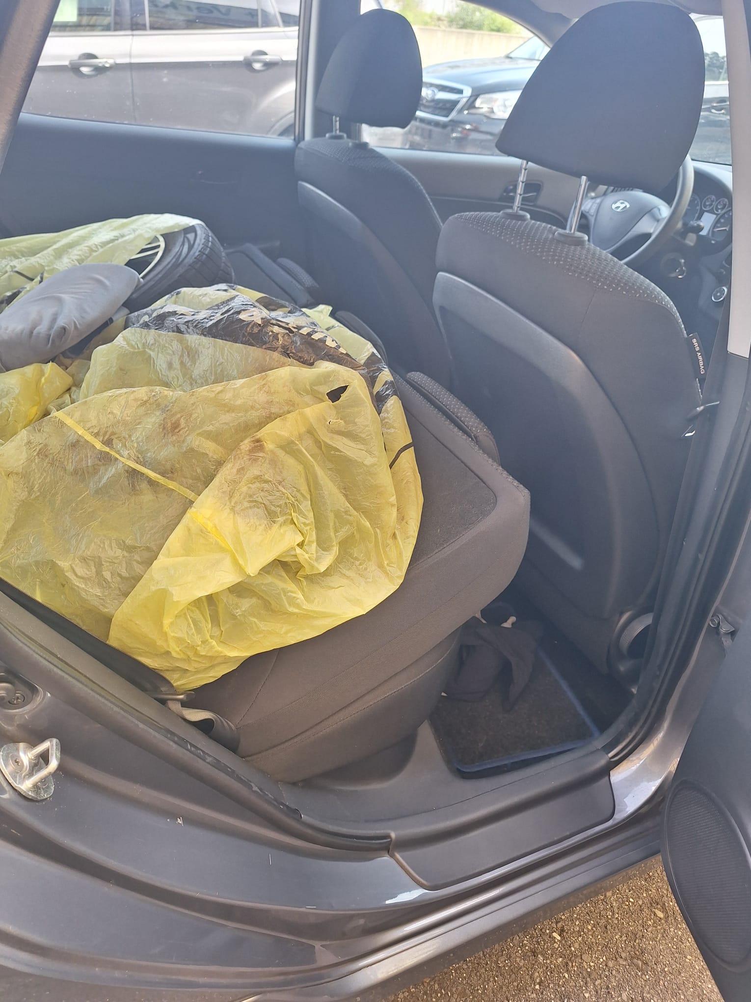 HYUNDAI i30 1.4 Comfort-image-11