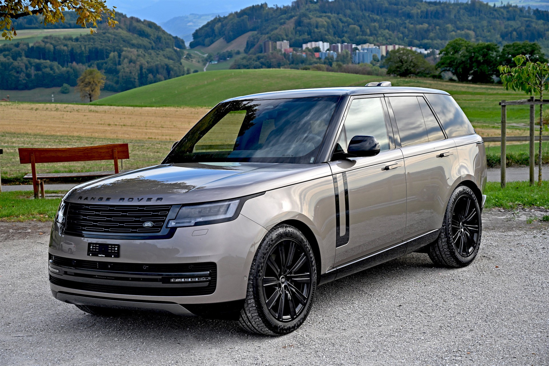 LAND ROVER 3.0 TD6 350 HSE-image-0