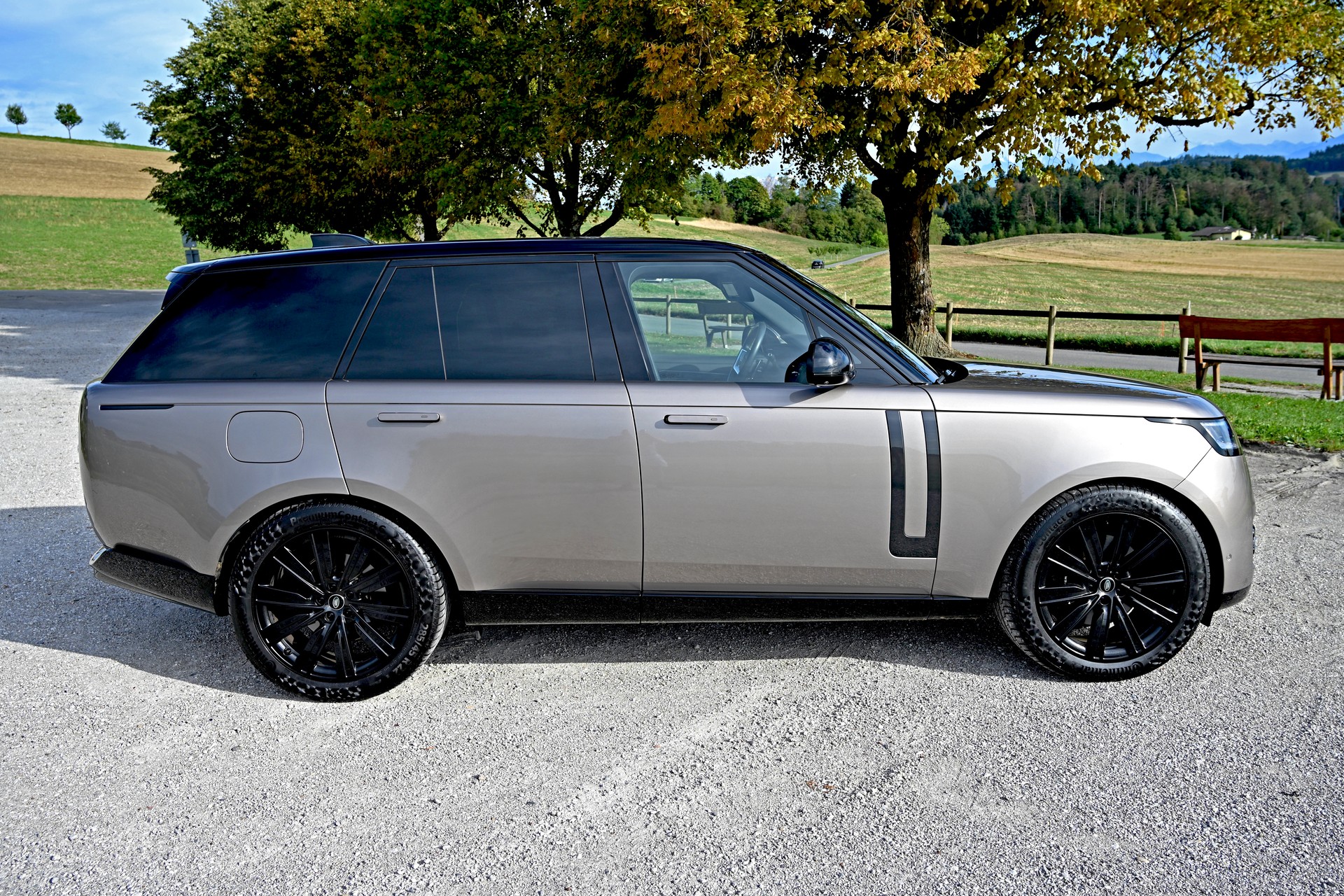 LAND ROVER 3.0 TD6 350 HSE-image-4