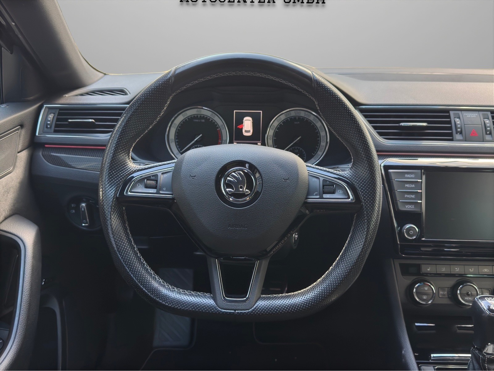SKODA Superb Combi 2.0 TSI Sport Line DSG 4x4-image-9