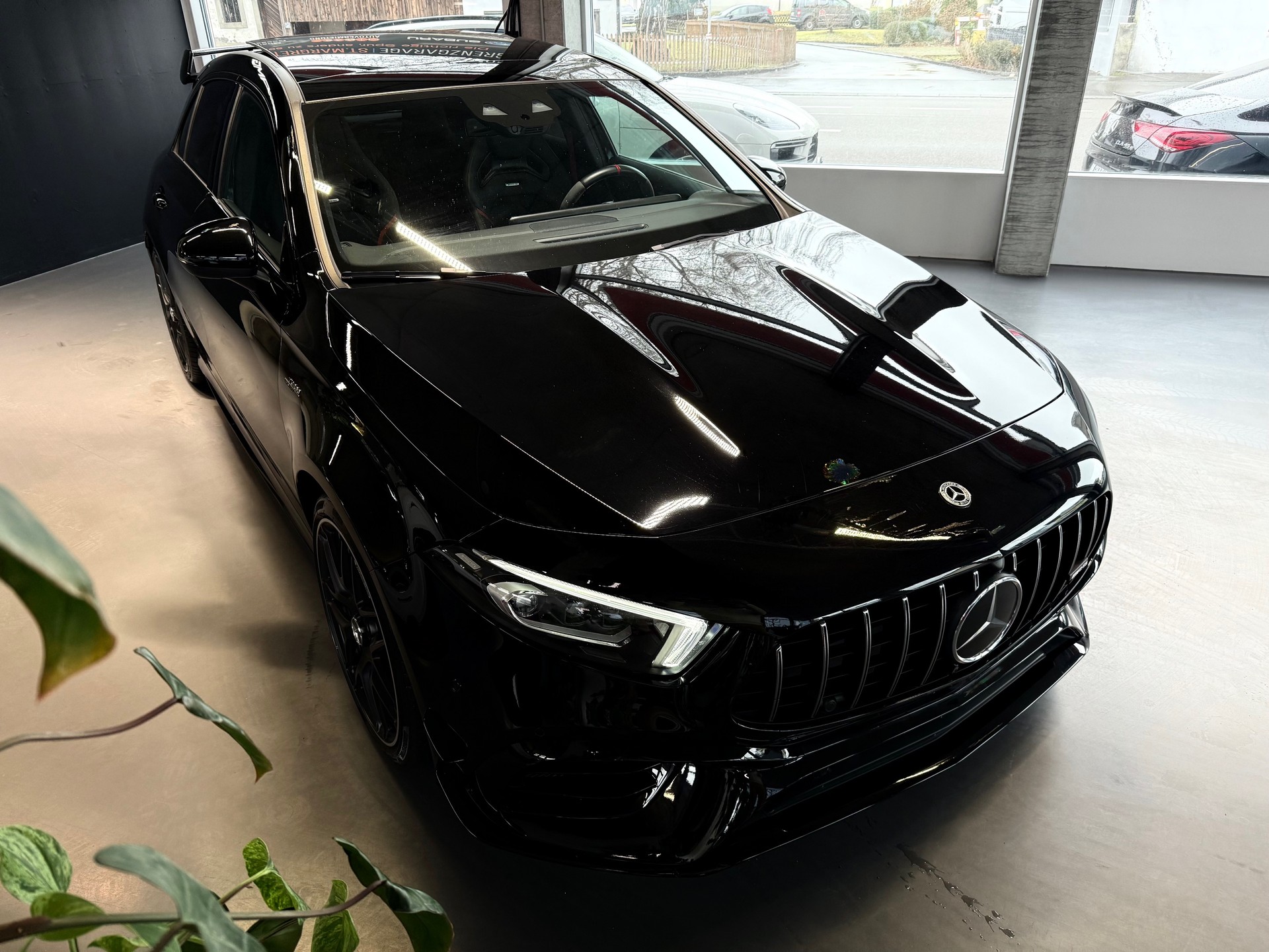 MERCEDES-BENZ A AMG 45 S 4Matic+ 8G-DCT-image-2