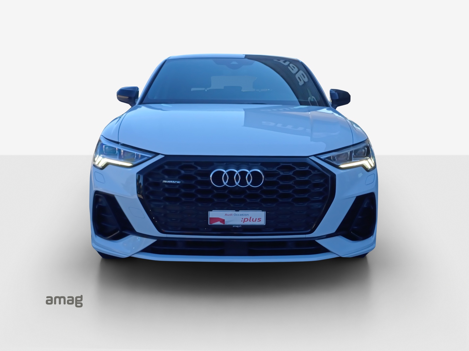 AUDI Q3 Sportback 45 TFSI S line quattro S-tronic-image-6