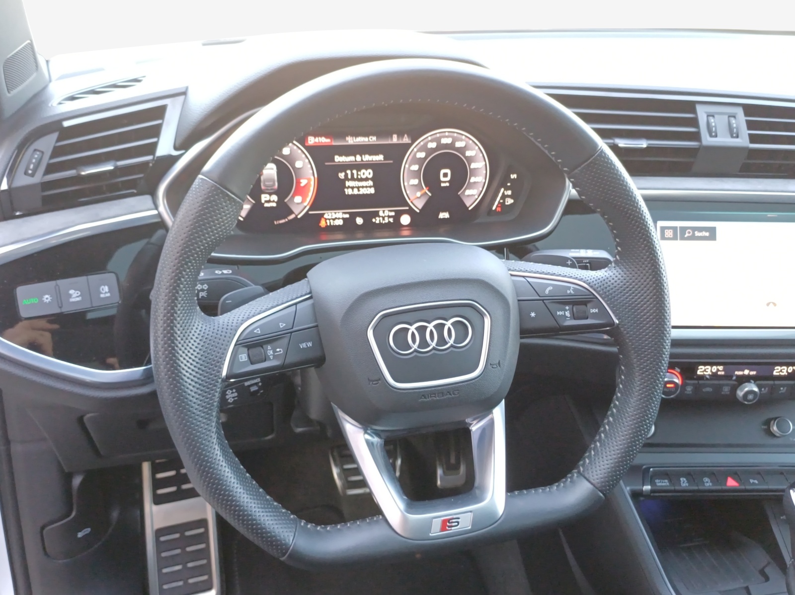AUDI Q3 Sportback 45 TFSI S line quattro S-tronic-image-9