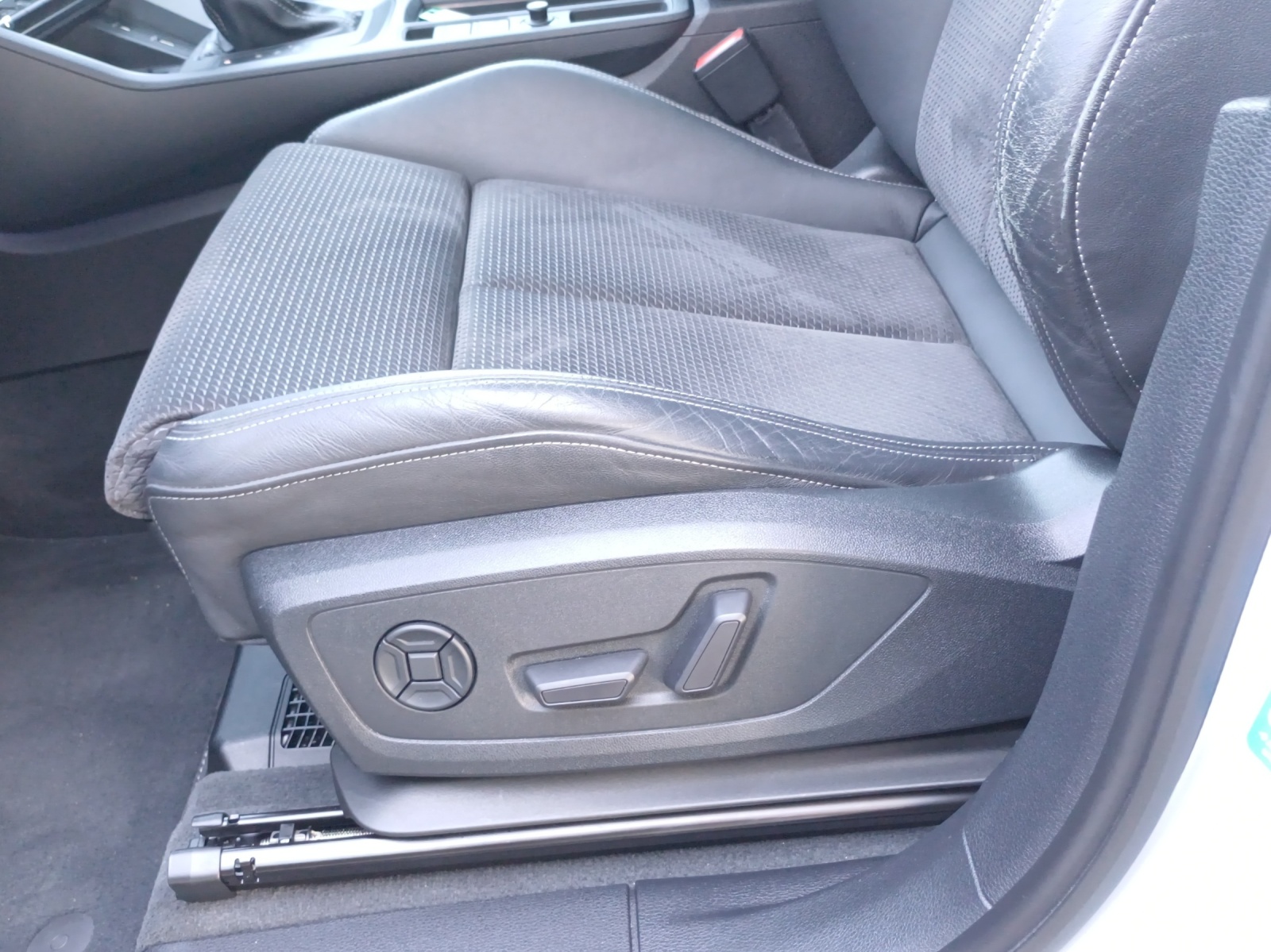 AUDI Q3 Sportback 45 TFSI S line quattro S-tronic-image-14