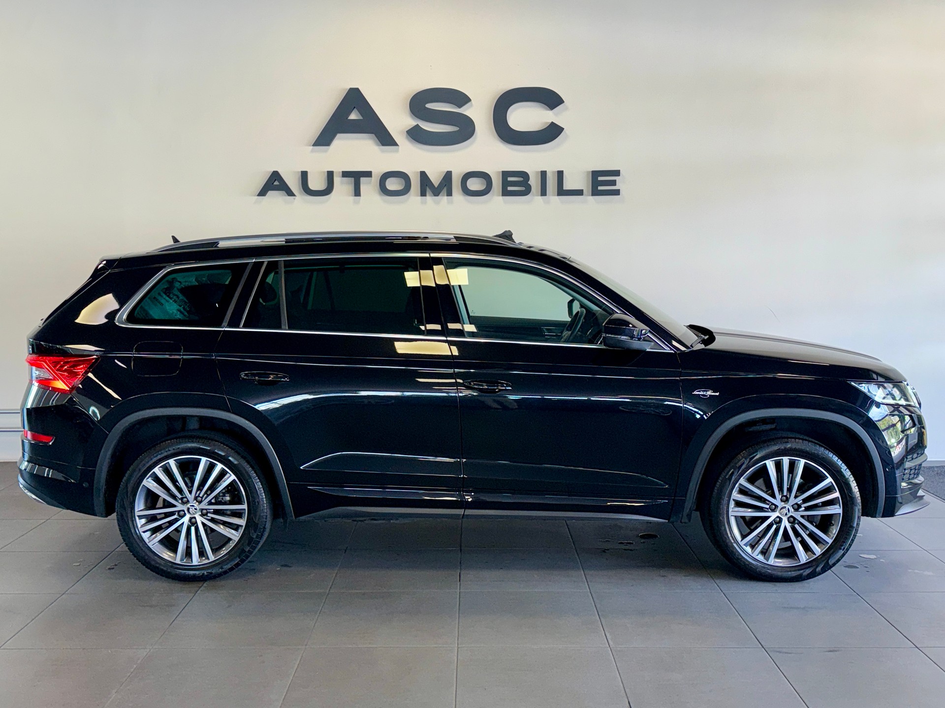 SKODA Kodiaq 2.0 TDI CR 4x4 DSG Laurin & Klement-showroom-element-1