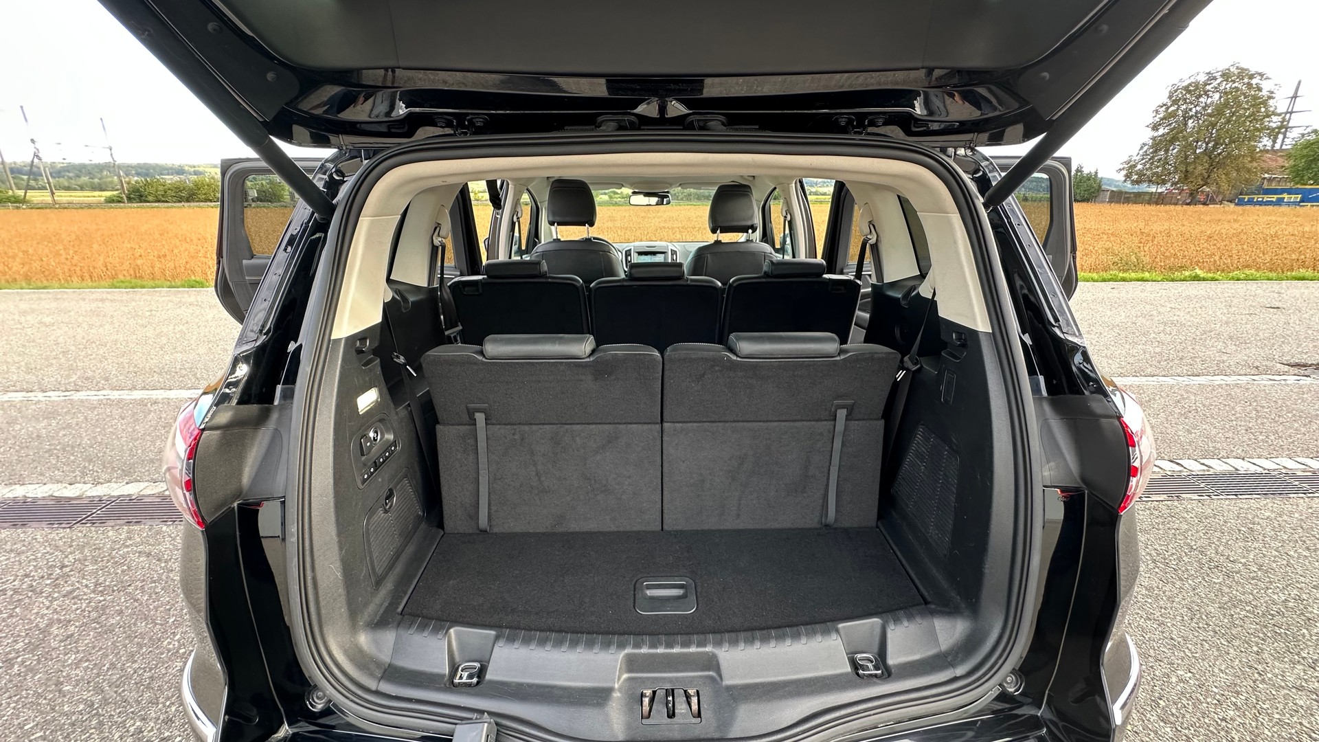 FORD 2.0 EcoB Vignale.-image-11