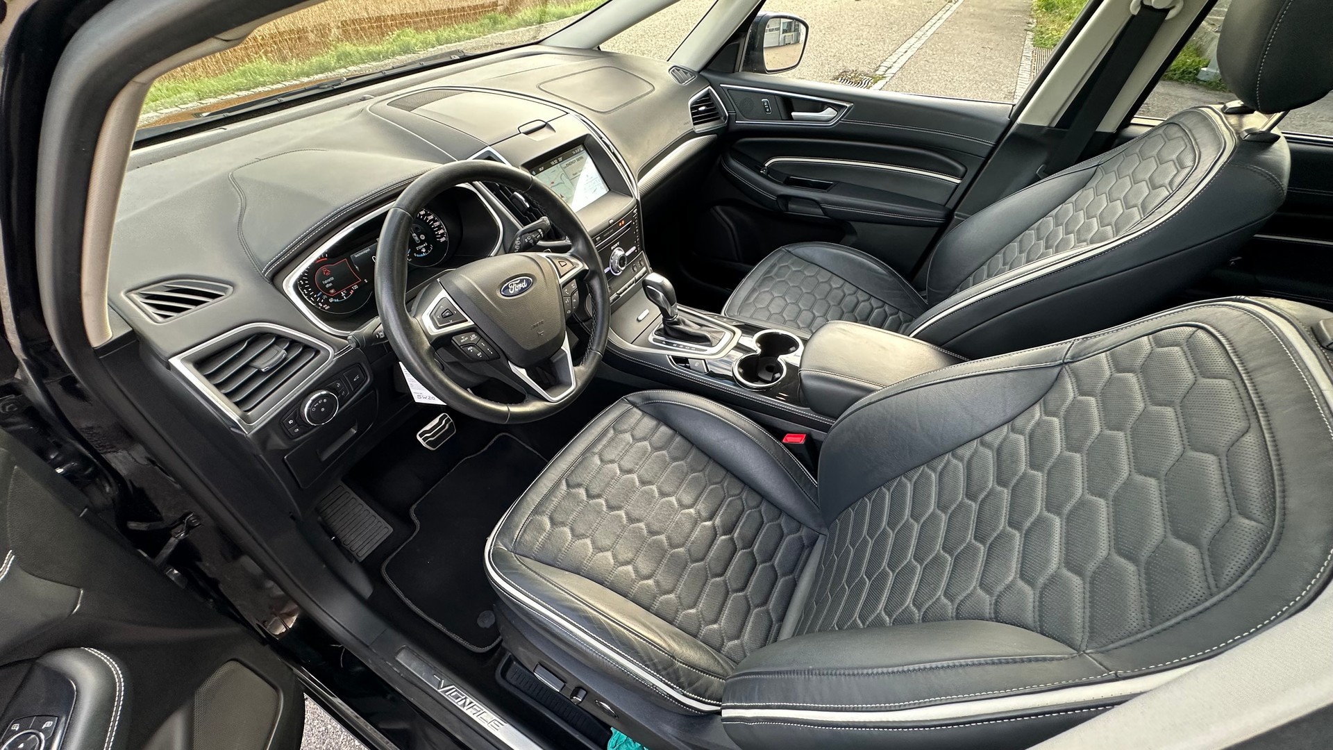 FORD 2.0 EcoB Vignale.-image-8