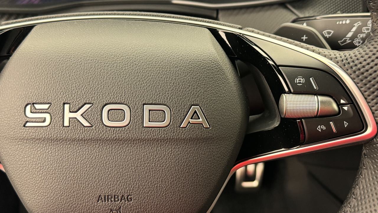 SKODA Kamiq 1.5 TSI Monte Carlo DSG-image-9