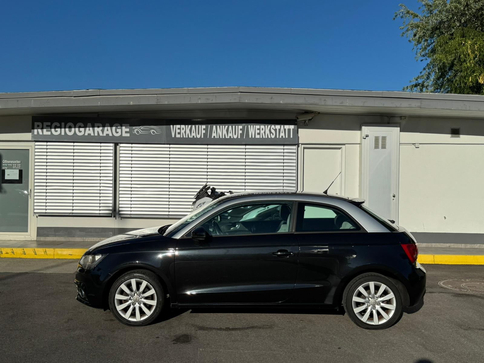 AUDI A1 1.4 TFSI Attraction S-tronic-image-1