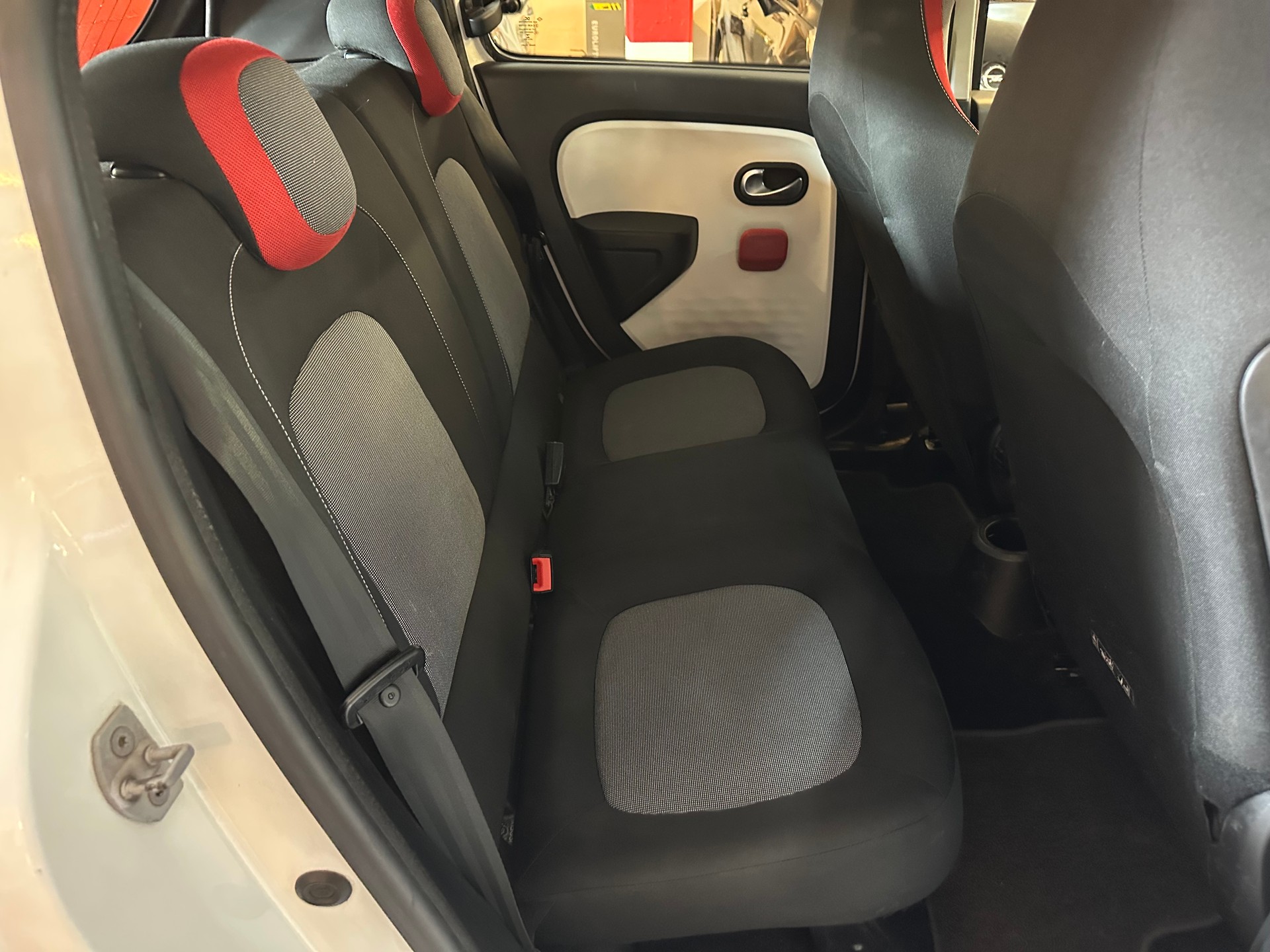 RENAULT Twingo 0.9 Zen-image-8