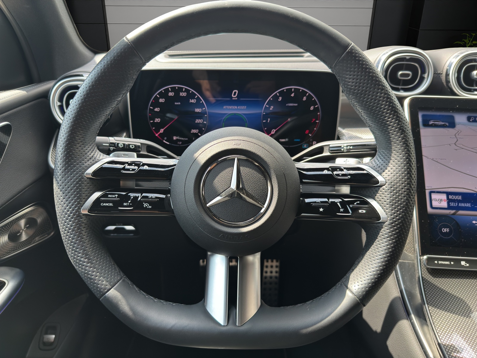 MERCEDES-BENZ GLC 300 4Matic 9G-Tronic-image-8