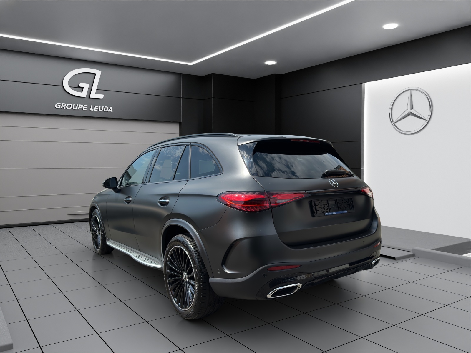 MERCEDES-BENZ GLC 300 4Matic 9G-Tronic-image-4