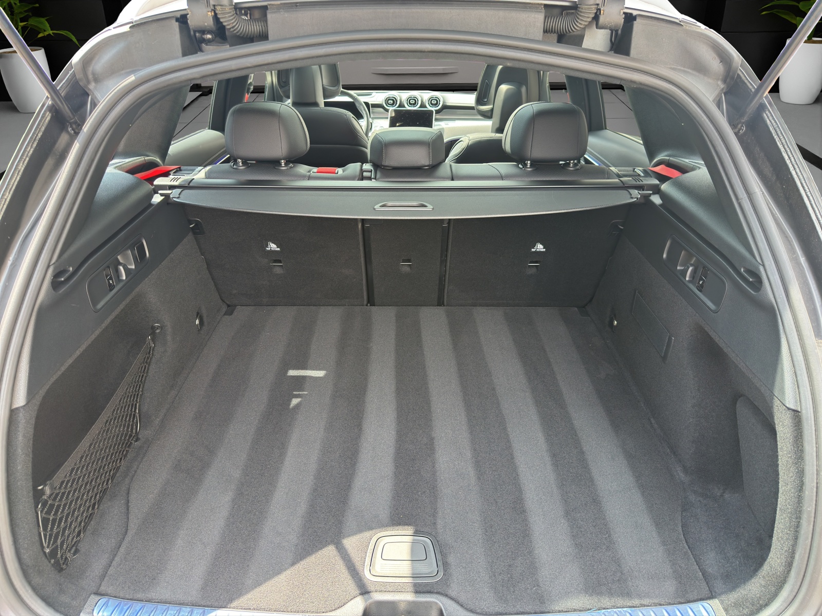 MERCEDES-BENZ GLC 300 4Matic 9G-Tronic-image-15
