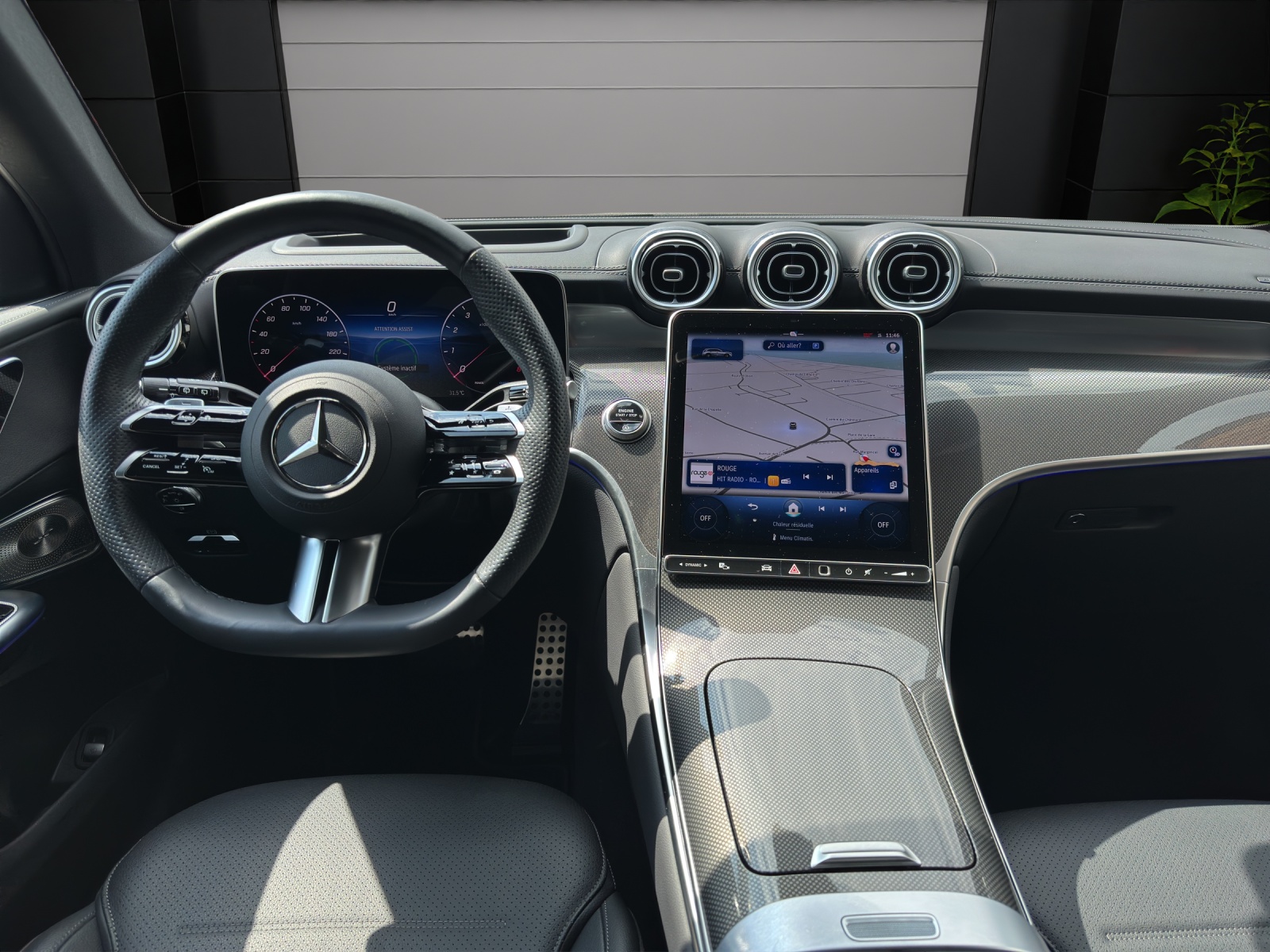 MERCEDES-BENZ GLC 300 4Matic 9G-Tronic-image-7
