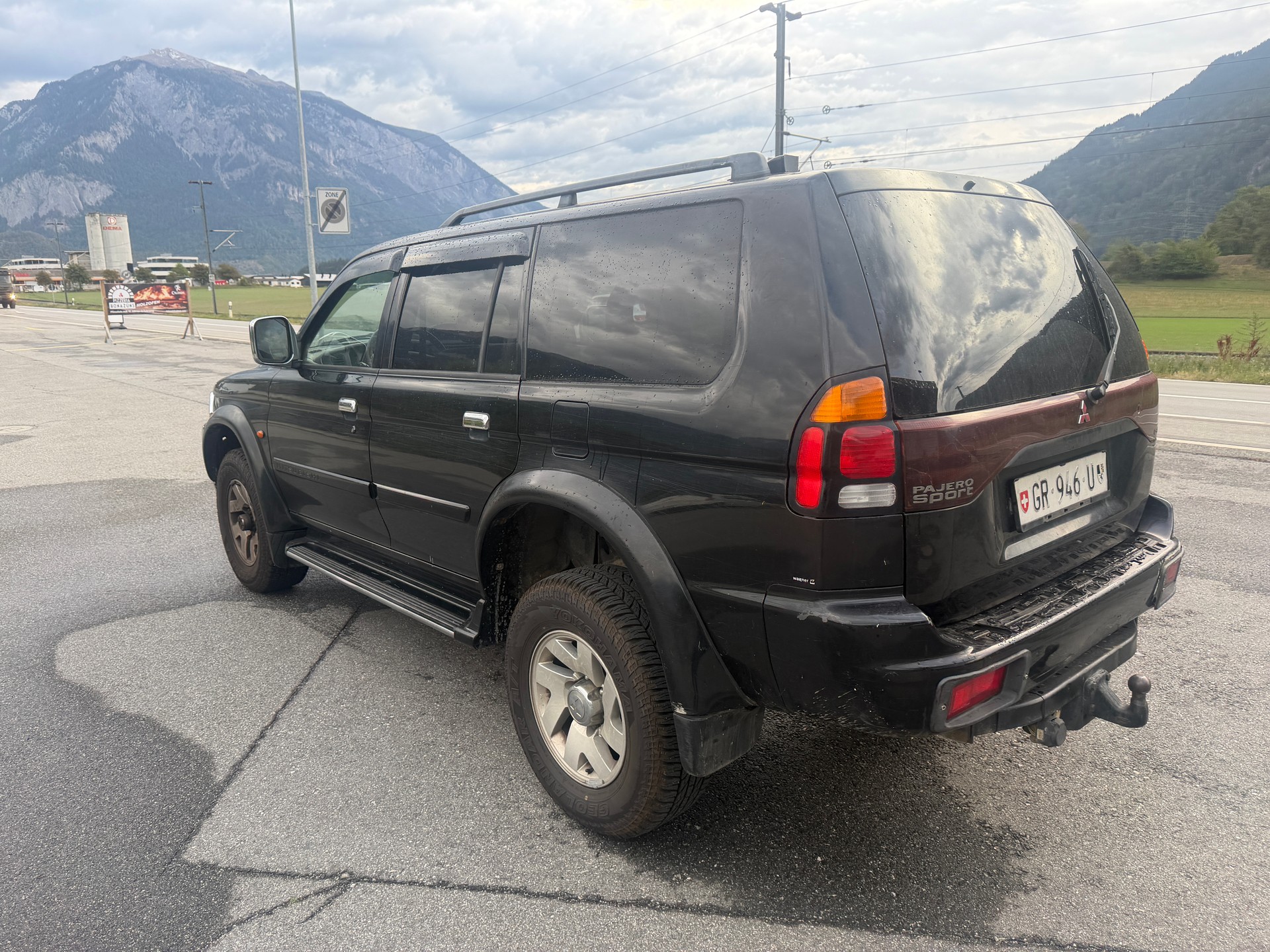 MITSUBISHI Sport V6-image-5