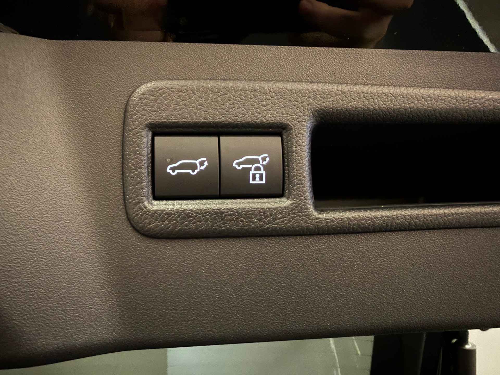 TOYOTA C-HR+ 77 kWh Style FWD-image-18