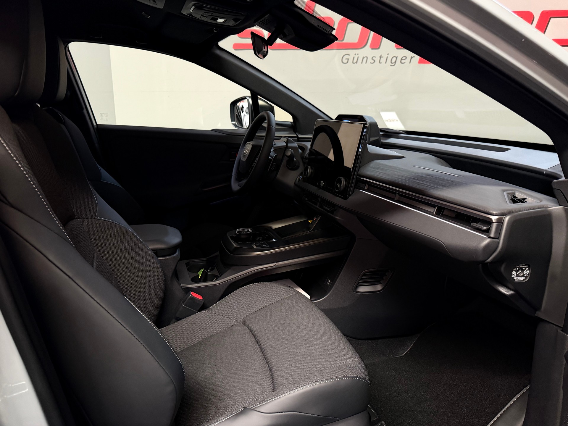 TOYOTA C-HR+ 77 kWh Style FWD-image-14