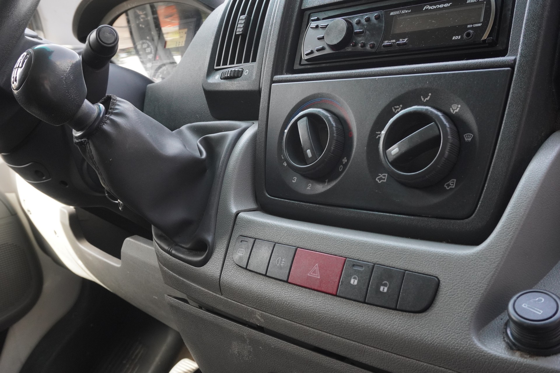 CITROEN Jumper 2.2 HDi 33 L2H2-image-10