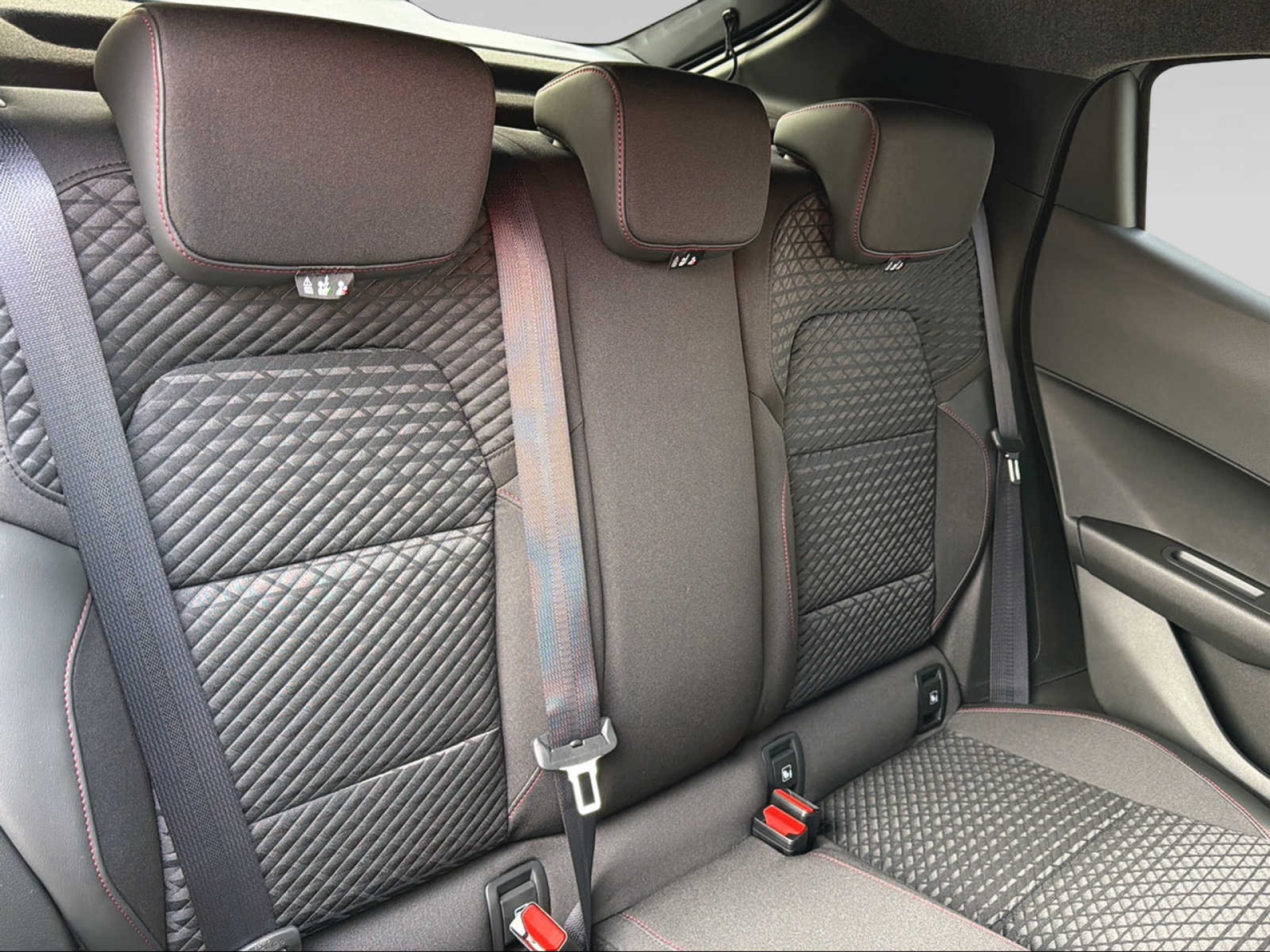 RENAULT Clio-image-11