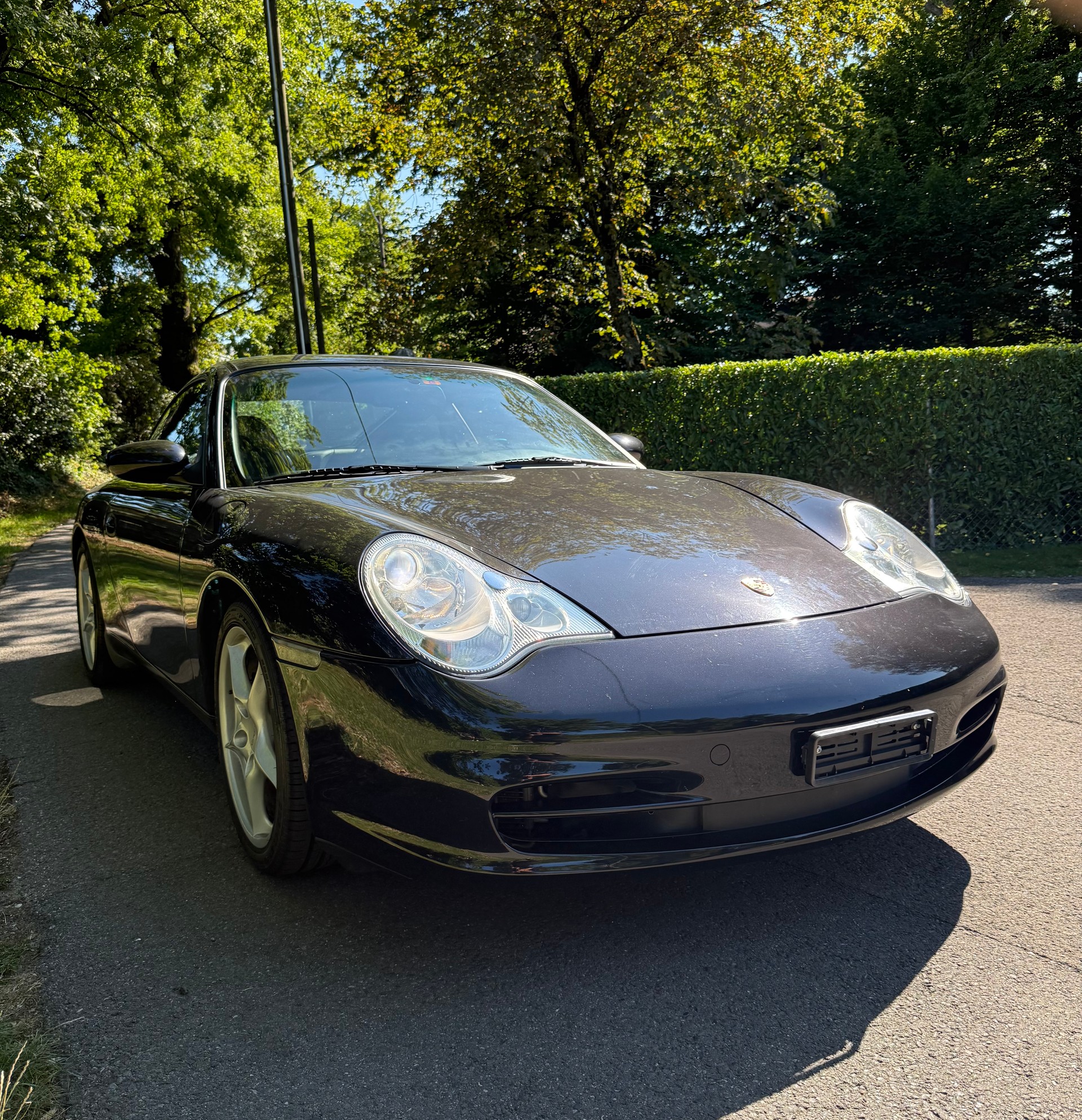 PORSCHE 911 Carrera 4-image-0