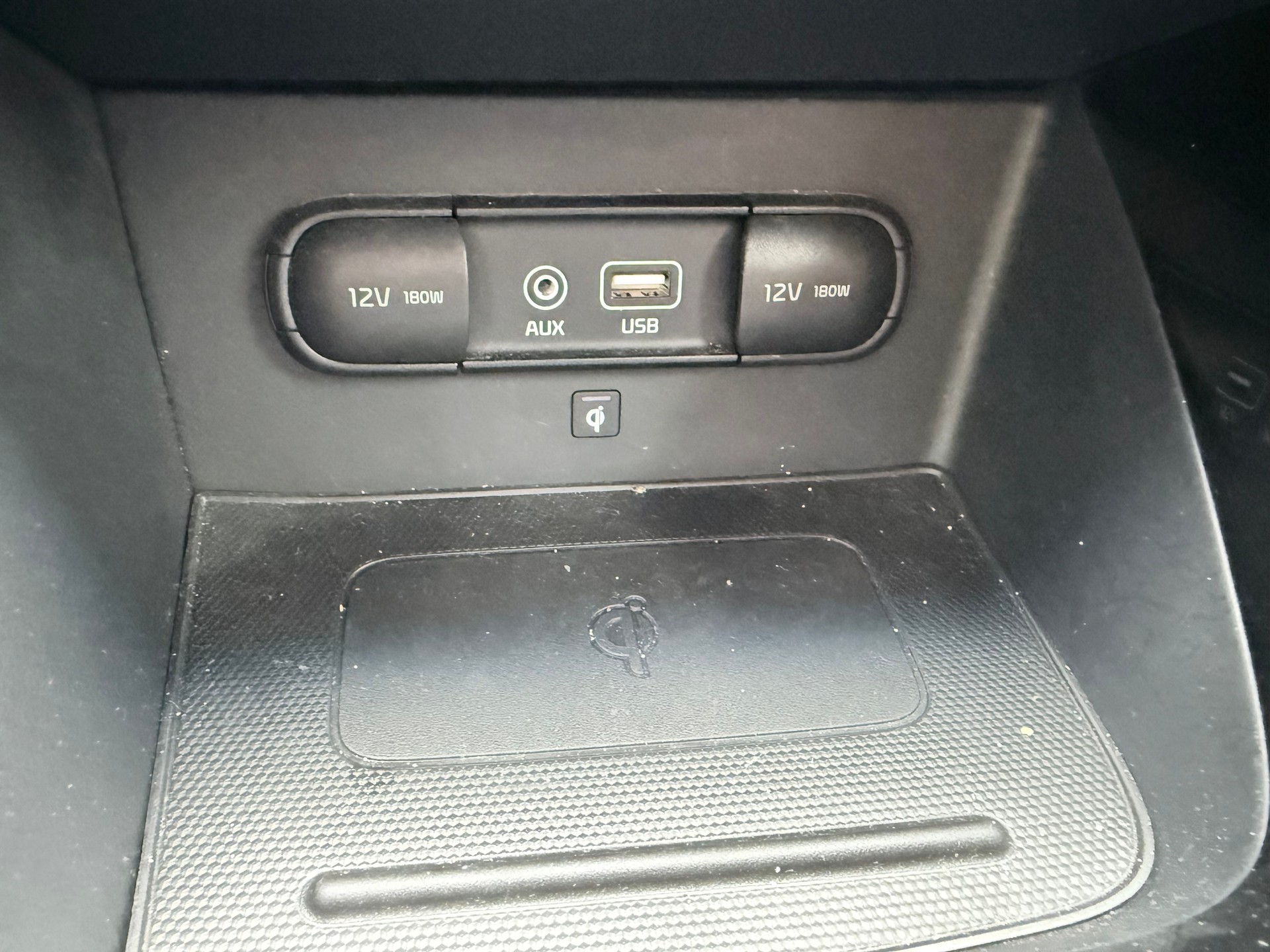 KIA Niro 1.6GDi Hybrid Style DCT-image-15