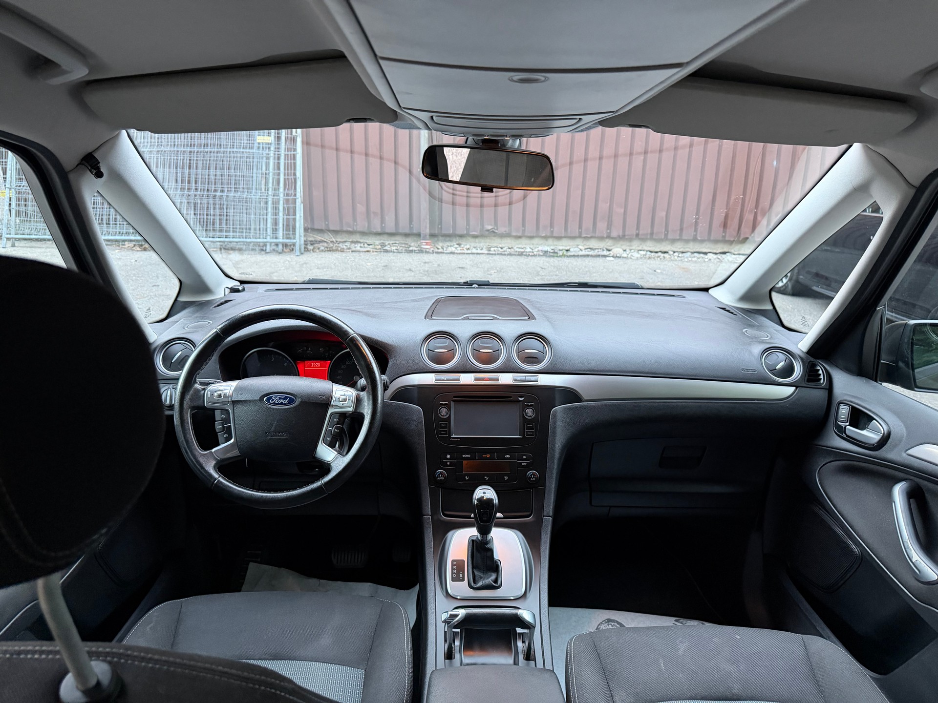 FORD Galaxy 2.0 TDCi KNIE-Edition PowerShift-image-11