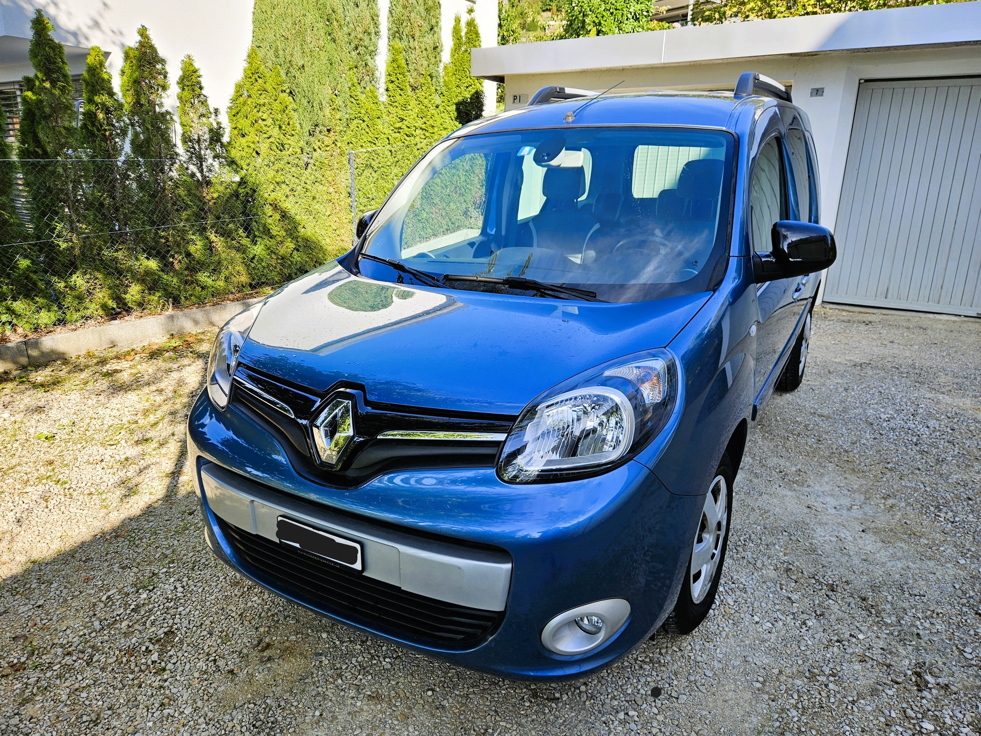RENAULT 1.6 16V 105 Swiss Edition-image-0