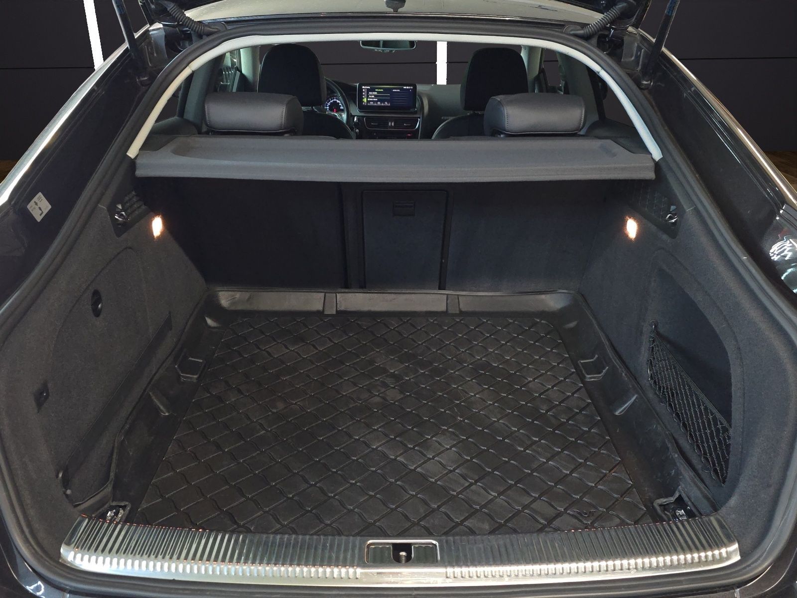 AUDI A5 Sportback 3.0 TDI quattro S-tronic-image-23