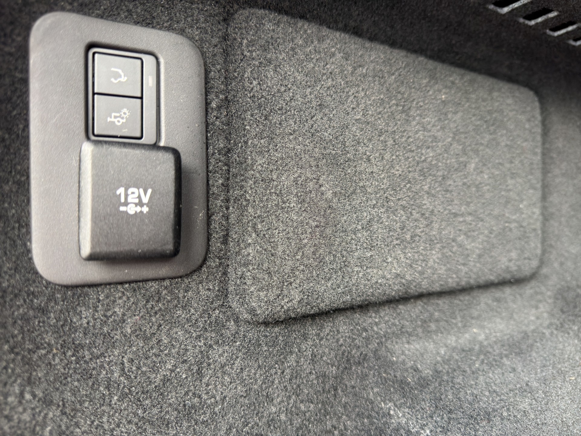 LAND ROVER Range Rover Evoque R-Dynamic P 300e SE AT8-image-14