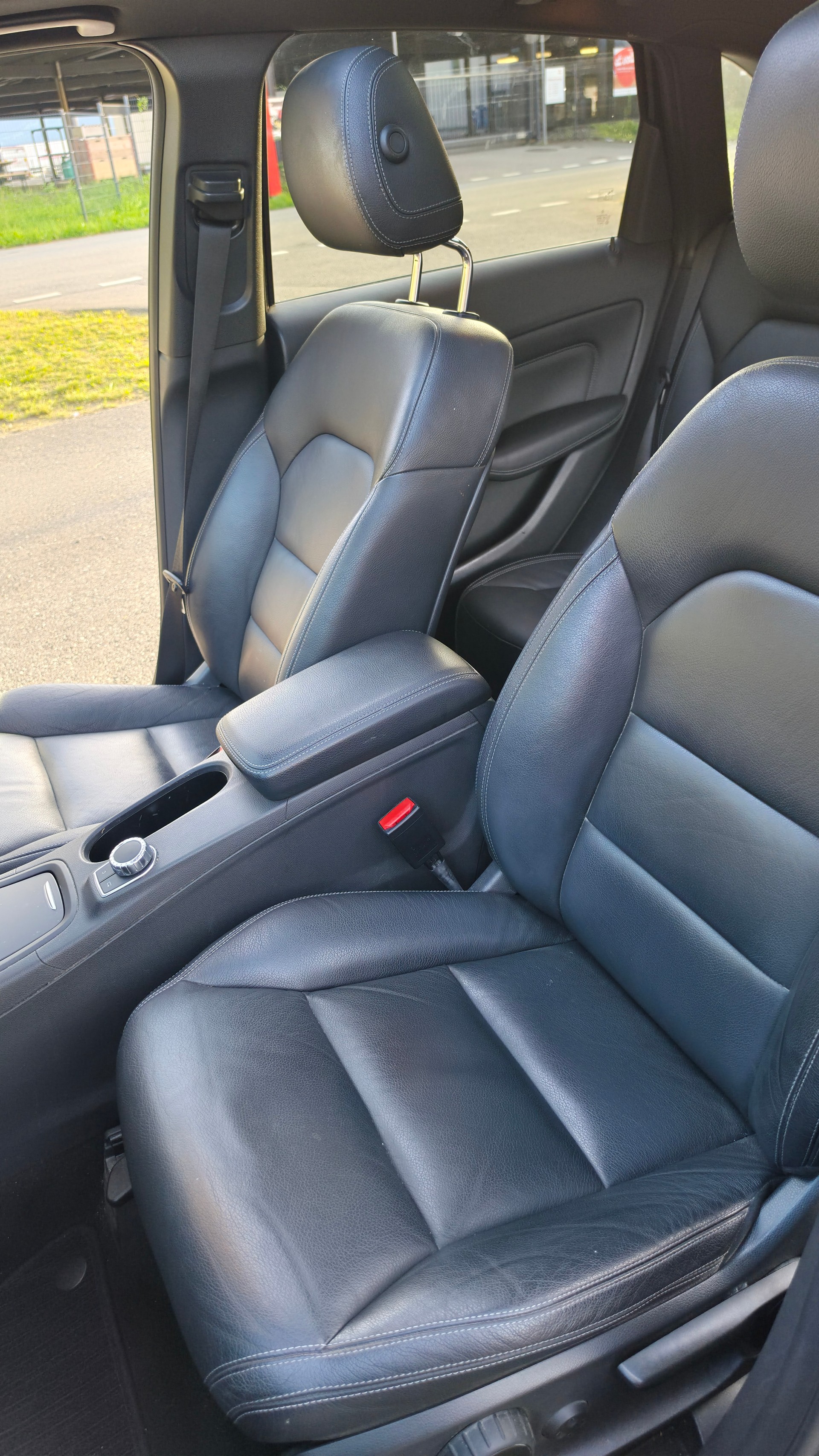 MERCEDES-BENZ B 180 CDI BlueEF-image-2