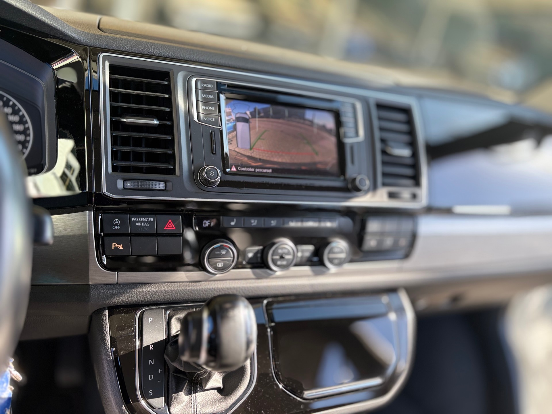 VW T6 Multivan 2.0 Bi-TDI Highline DSG-image-14
