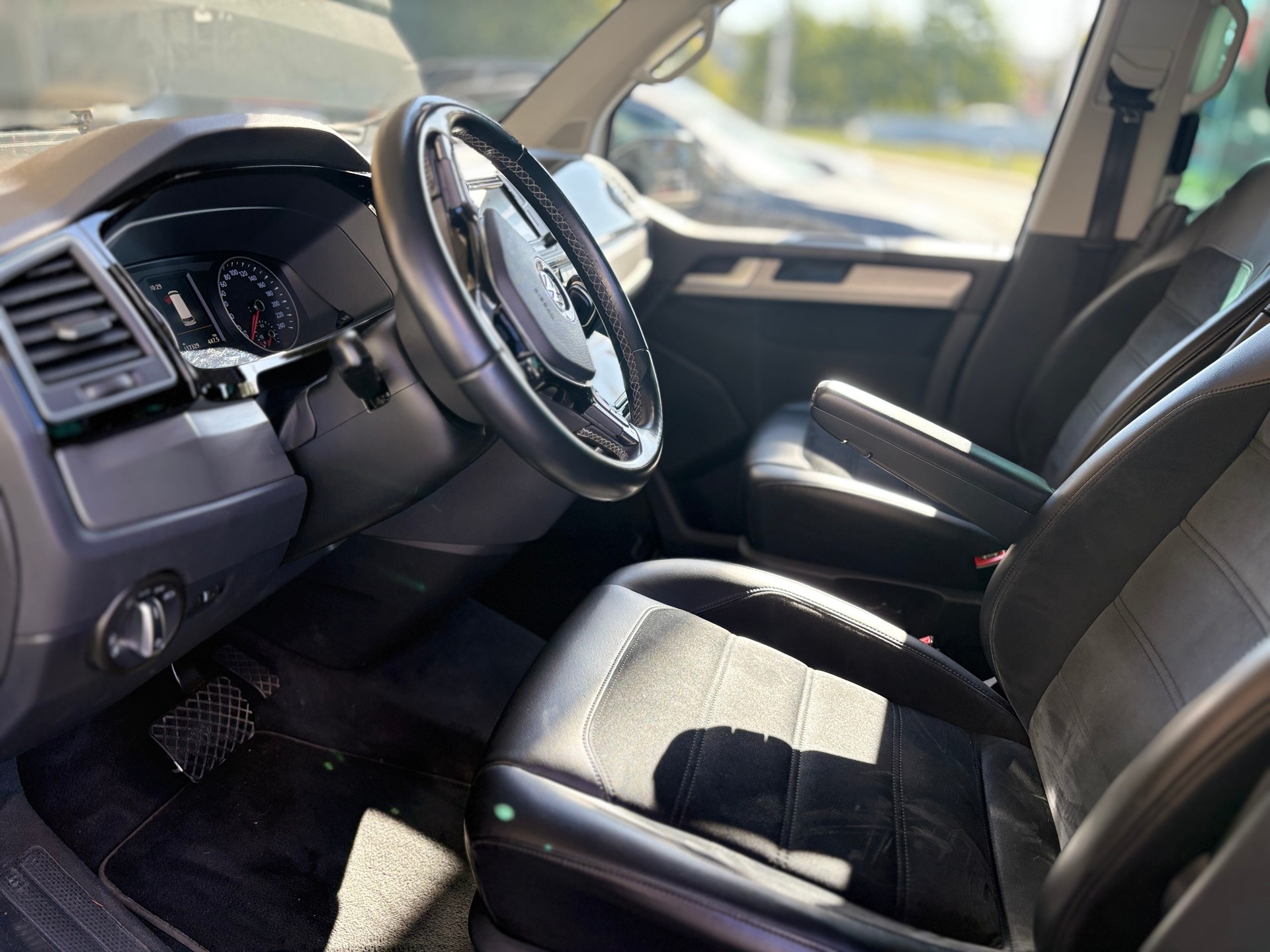 VW T6 Multivan 2.0 Bi-TDI Highline DSG-image-5