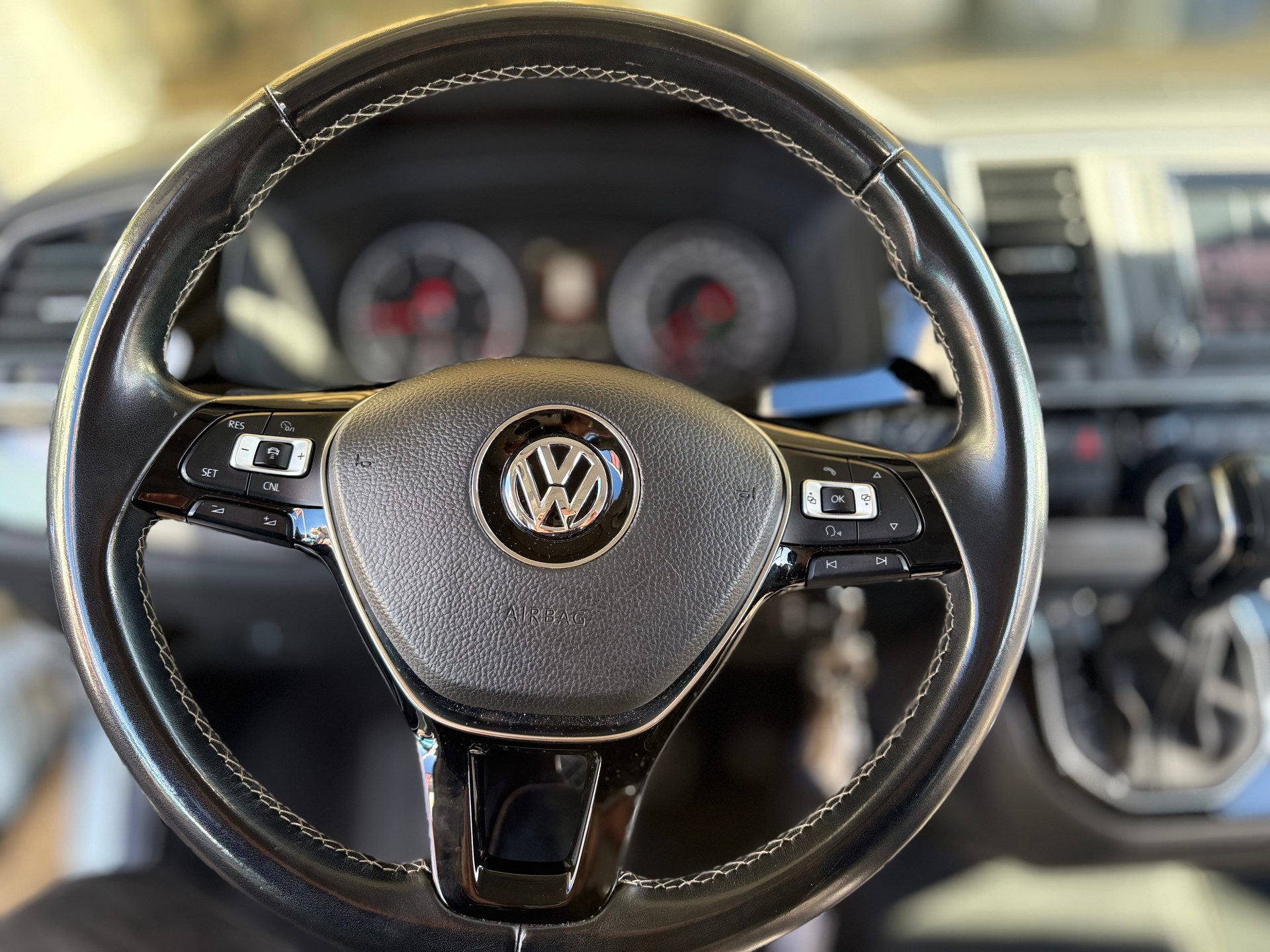 VW T6 Multivan 2.0 Bi-TDI Highline DSG-image-13