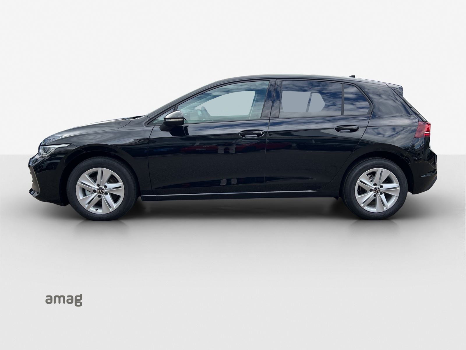 VW Golf 1.5 e TSI mHEV Value DSG-image-1