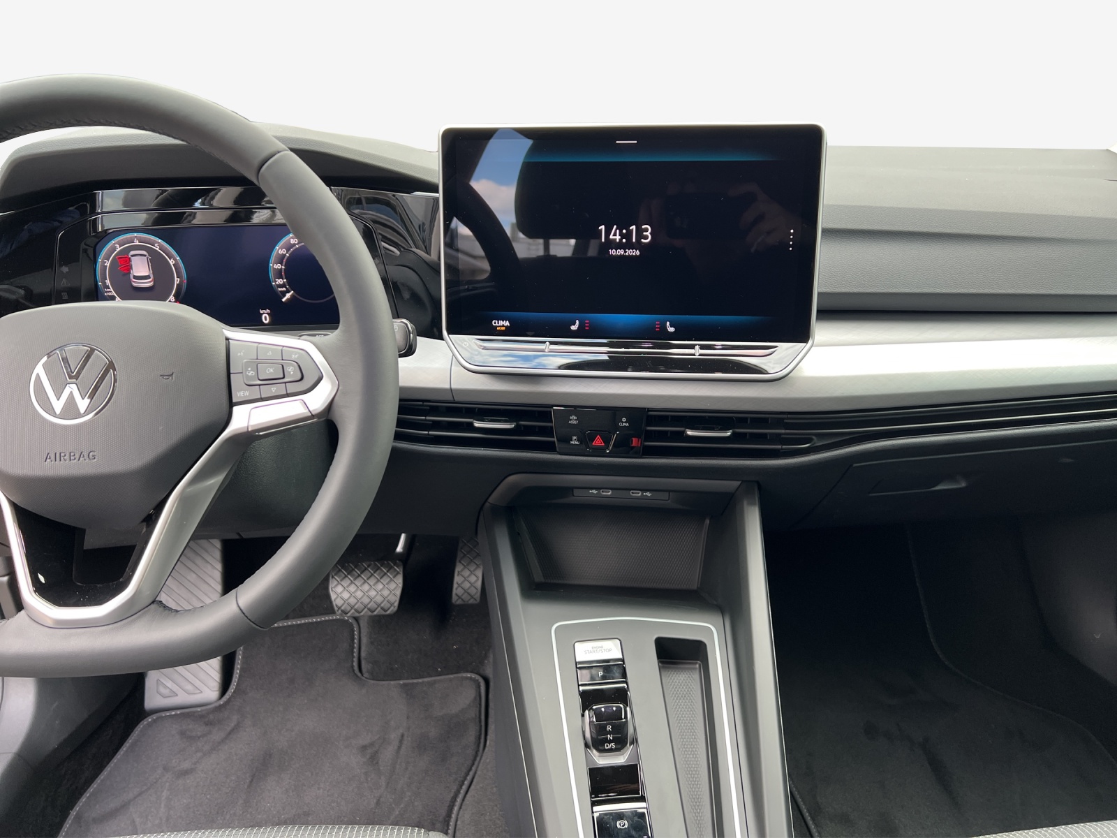 VW Golf 1.5 e TSI mHEV Value DSG-image-10