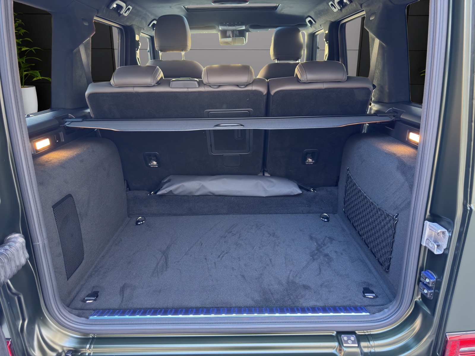 MERCEDES-BENZ G 450d 9G-Tronic-image-5