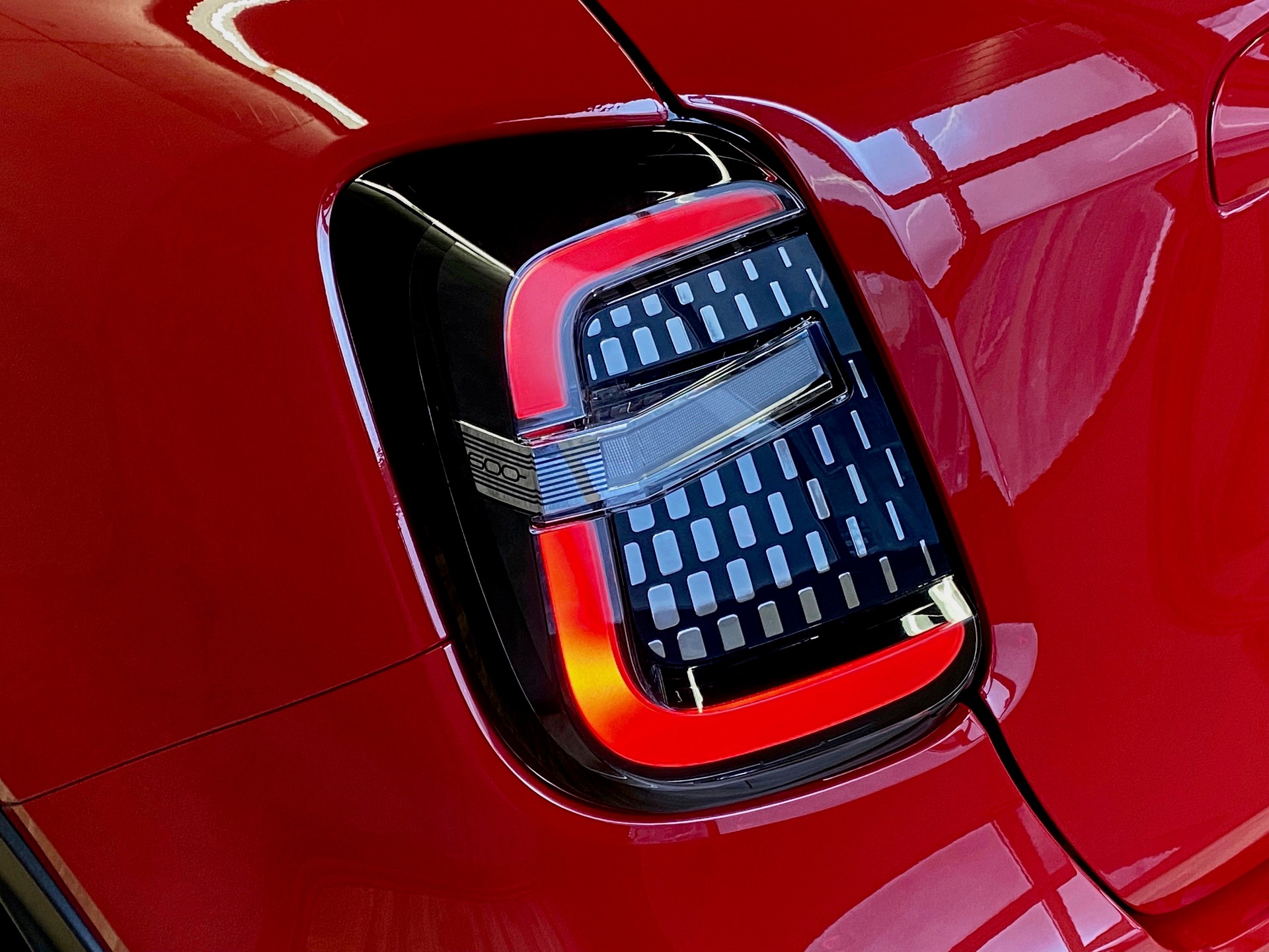 FIAT 600h*MildHybrid*Swiss*La Prima*-image-31