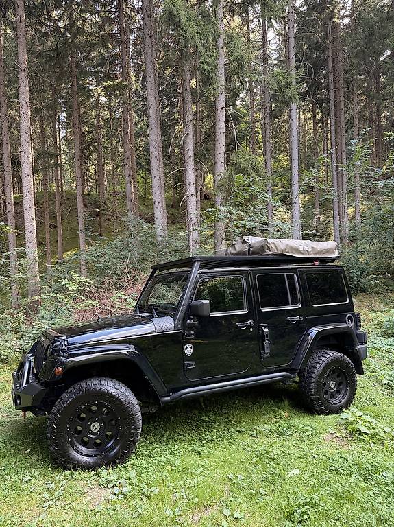 JEEP Wrangler 2.8CRD Unlimited Rubicon Automatic-image-1