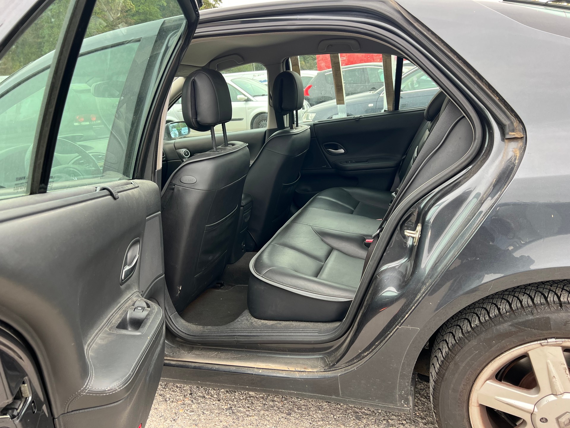 RENAULT Laguna 3.0 V6 24V Dynamique Automatic-image-4