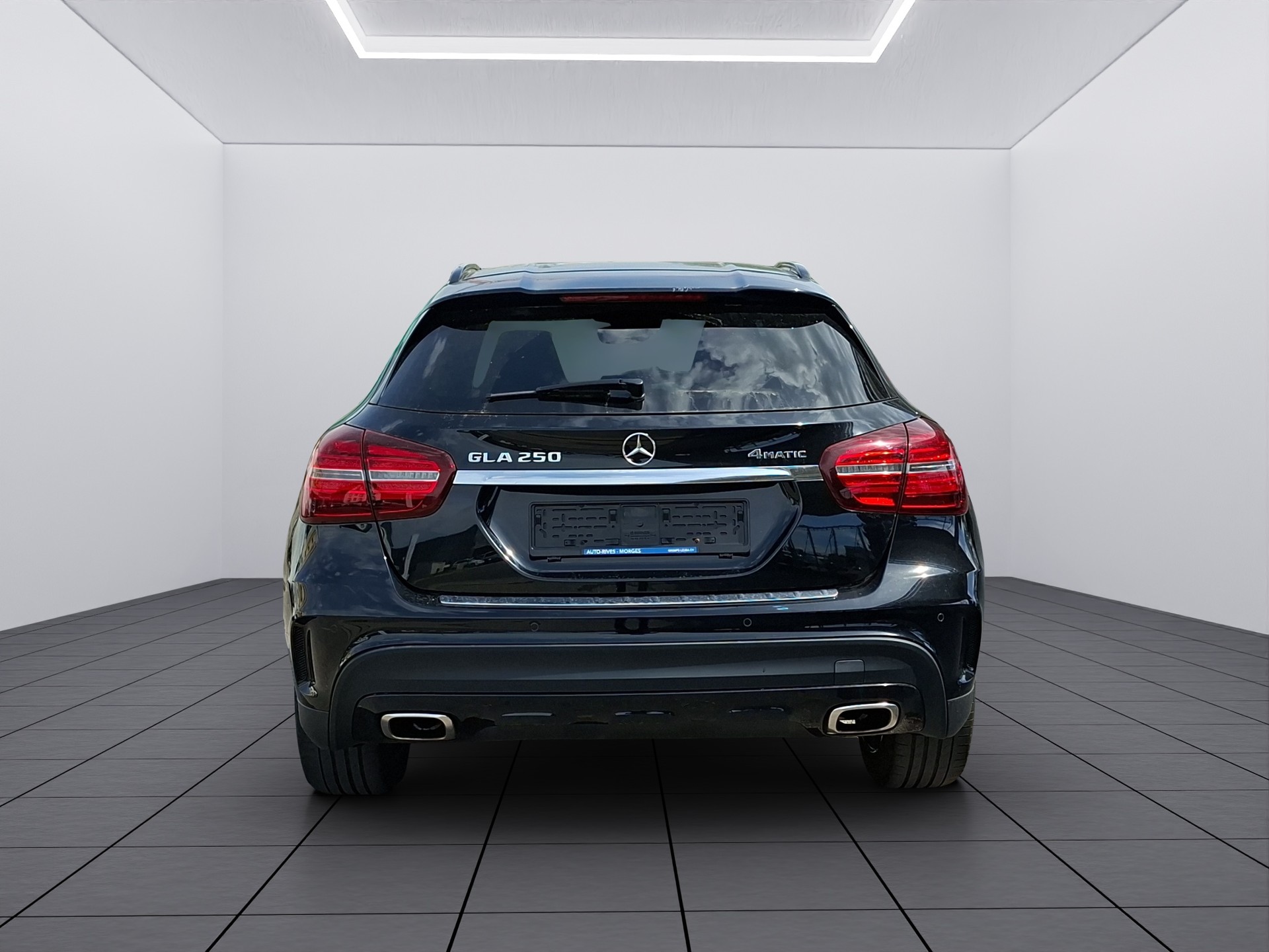 MERCEDES-BENZ GLA 250 AMG Line 4Matic 7G-DCT-image-4