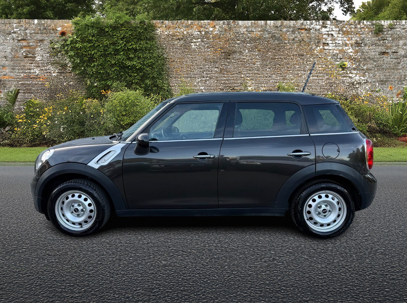 MINI Countryman Cooper D FWD Steptronic-image-1