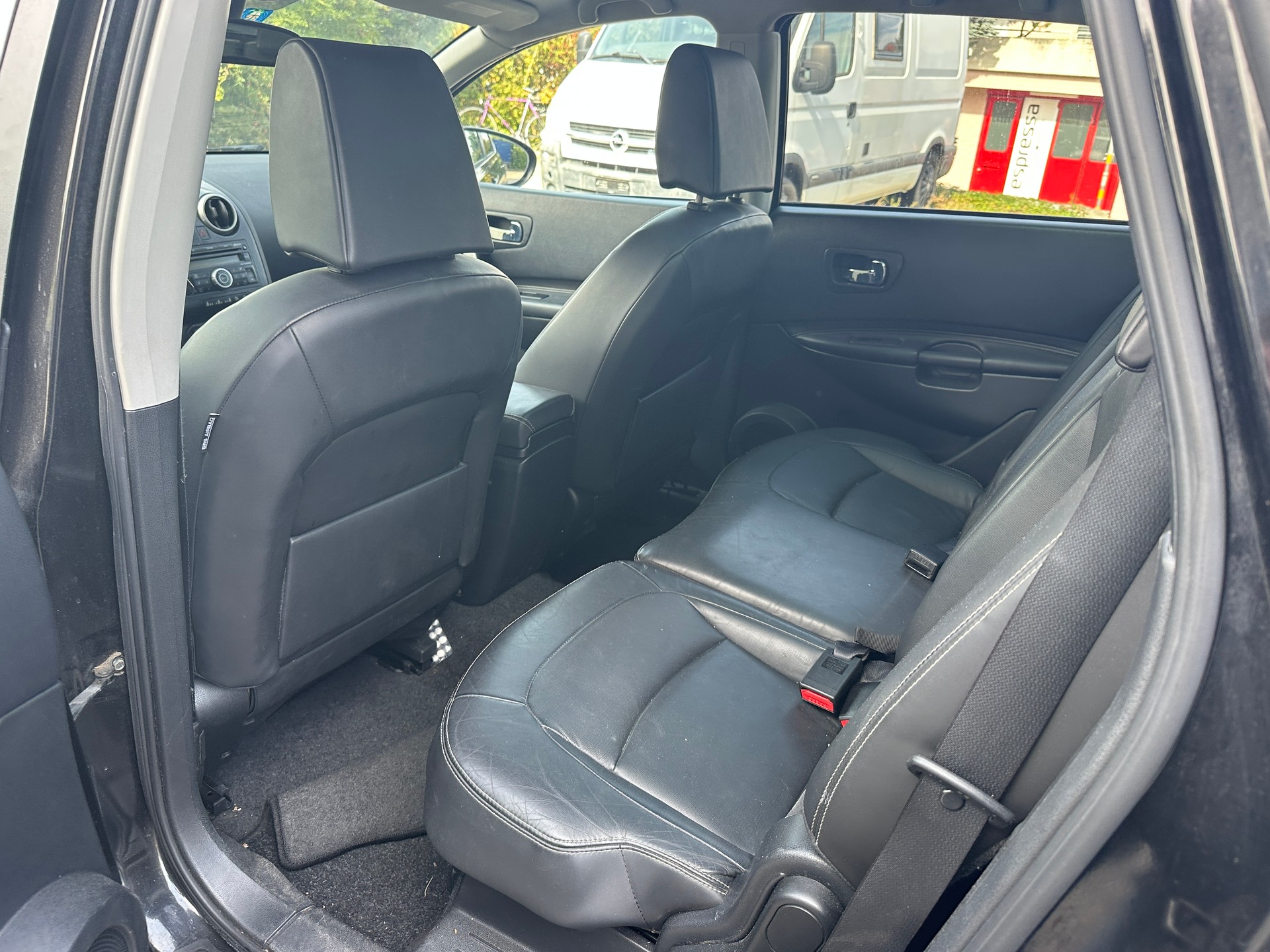 NISSAN Qashqai +2 2.0 dCi 4WD tekna Automatic-image-9